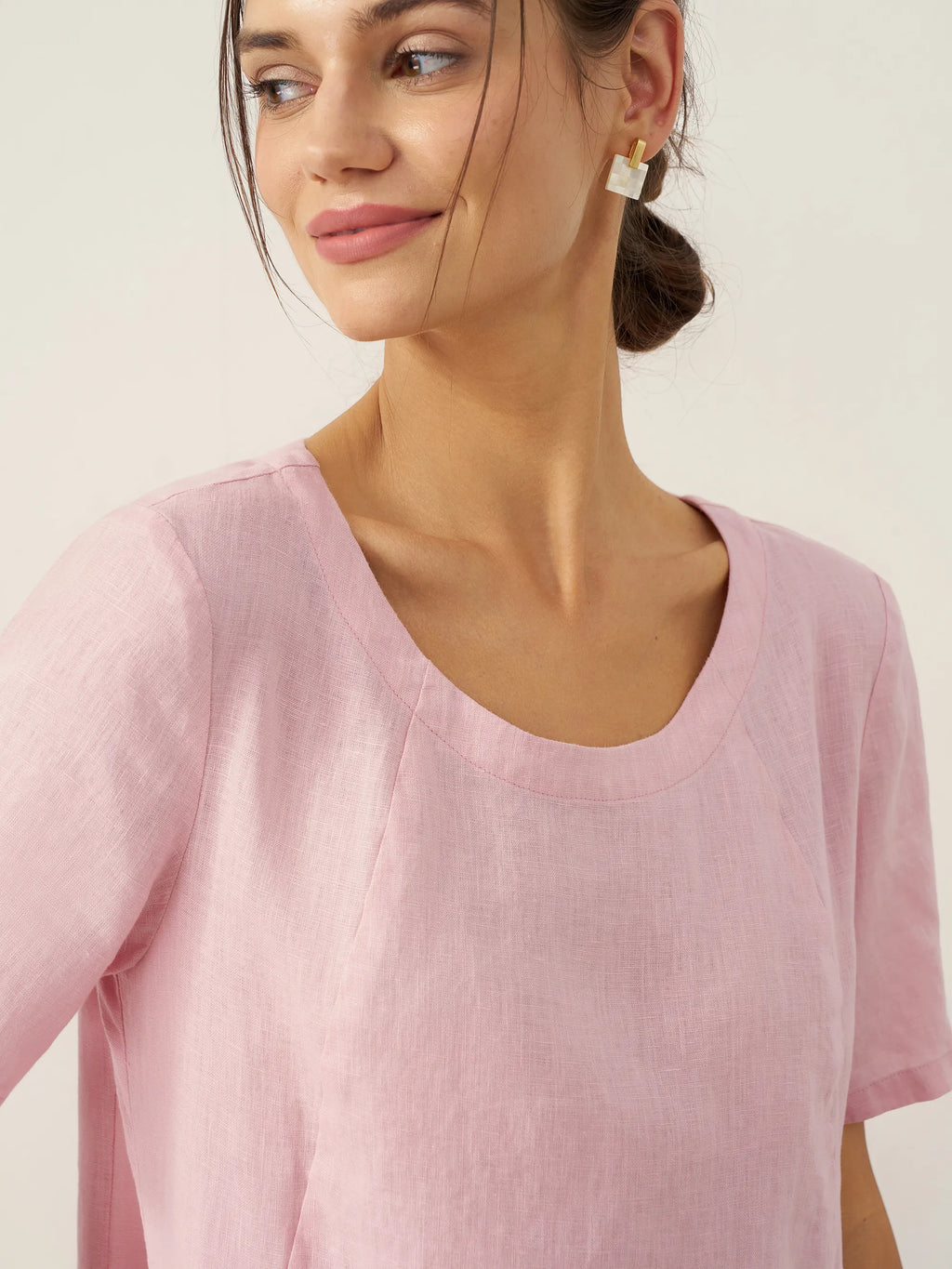 LINTICO 100% Linen Round Neck Patch Pocket Midi Dress XENA — detail shot 8