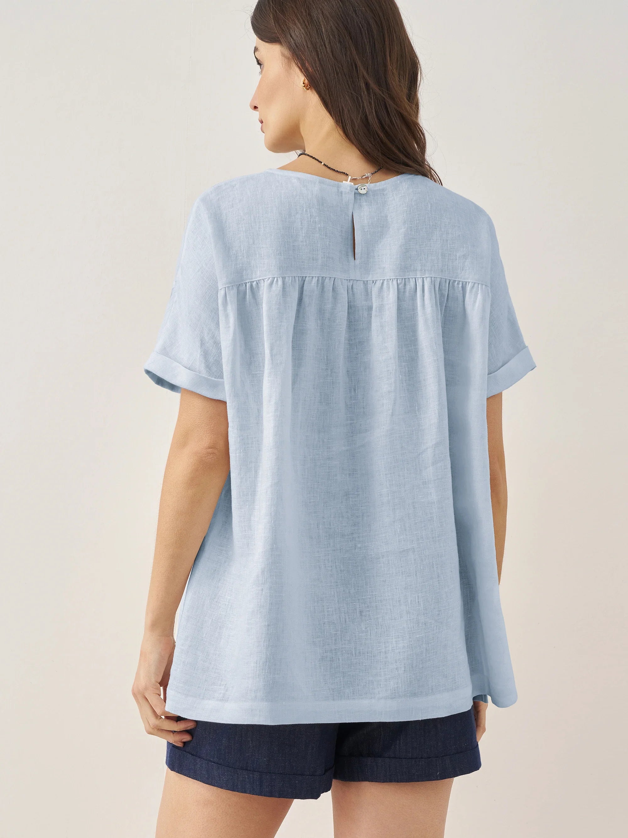 LINTICO LINTICO 100% Linen Round Neck Pleated Pullover Top QUINLAN — detail shot 10