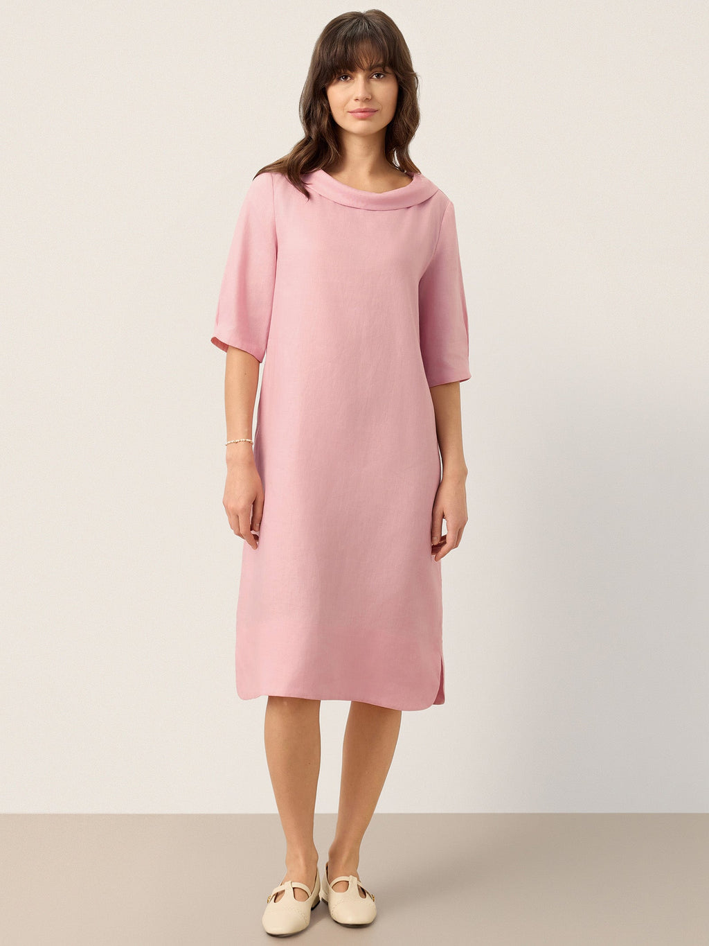 LINTICO 100% Linen Sculpted Bateau Tie-Back Midi Dress SABRINA — LINTICO branding close-up