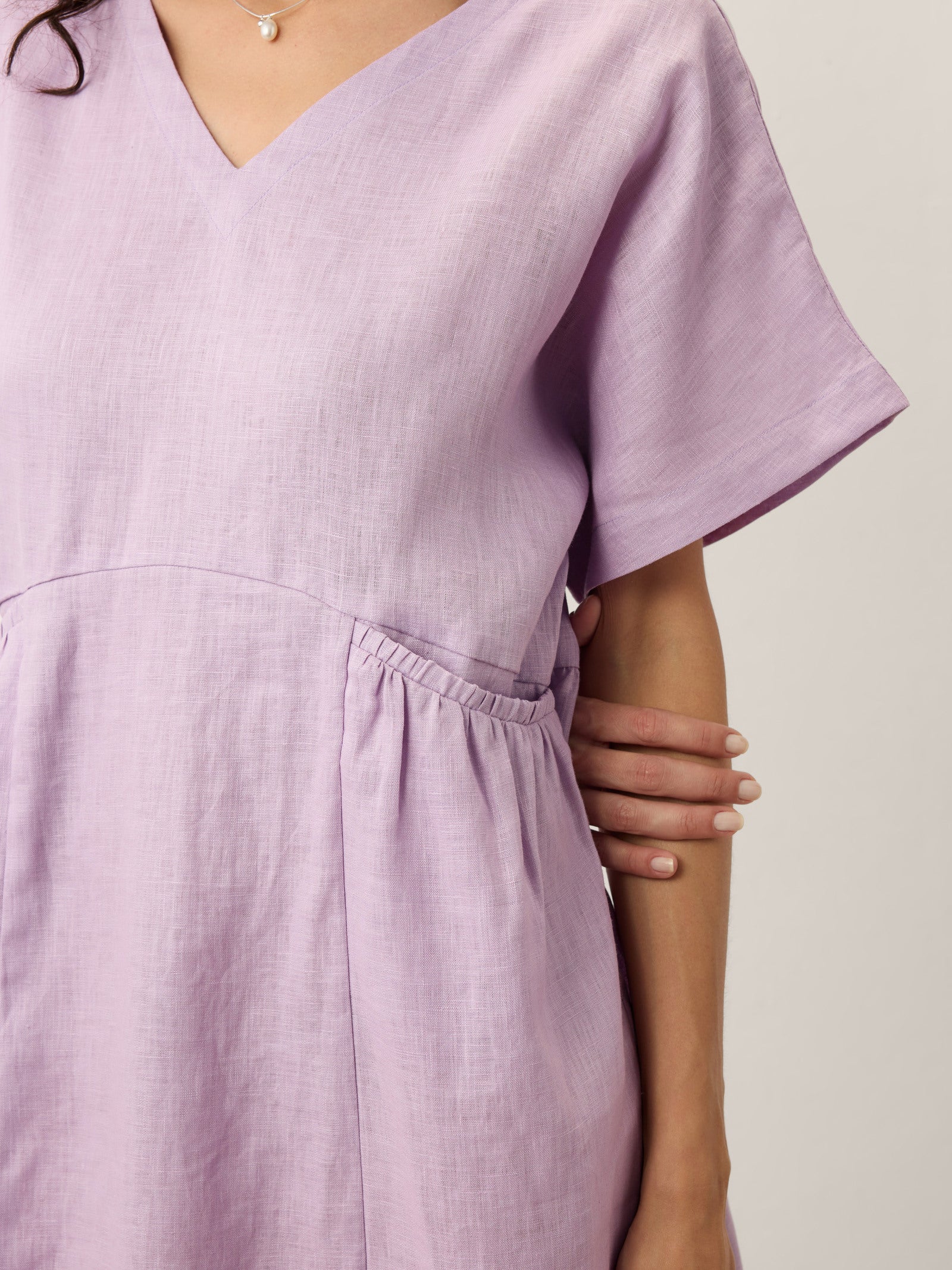 LINTICO 100% Linen Sculpted Waist Batwing Midi Dress TIVIA — alternative angle