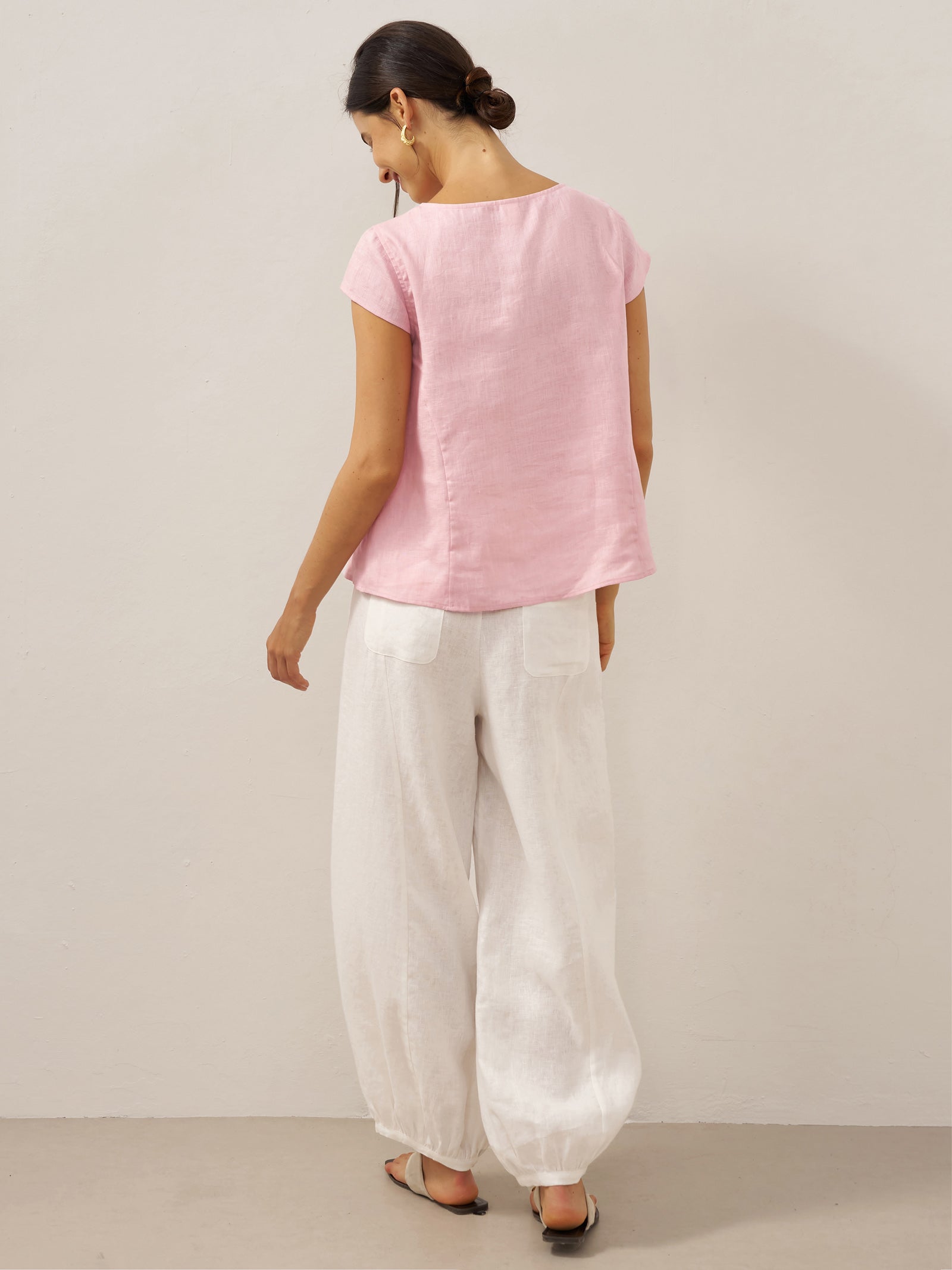LINTICO 100% Linen Shell Button Pleated Crew Neck Top RENA — detail shot 9