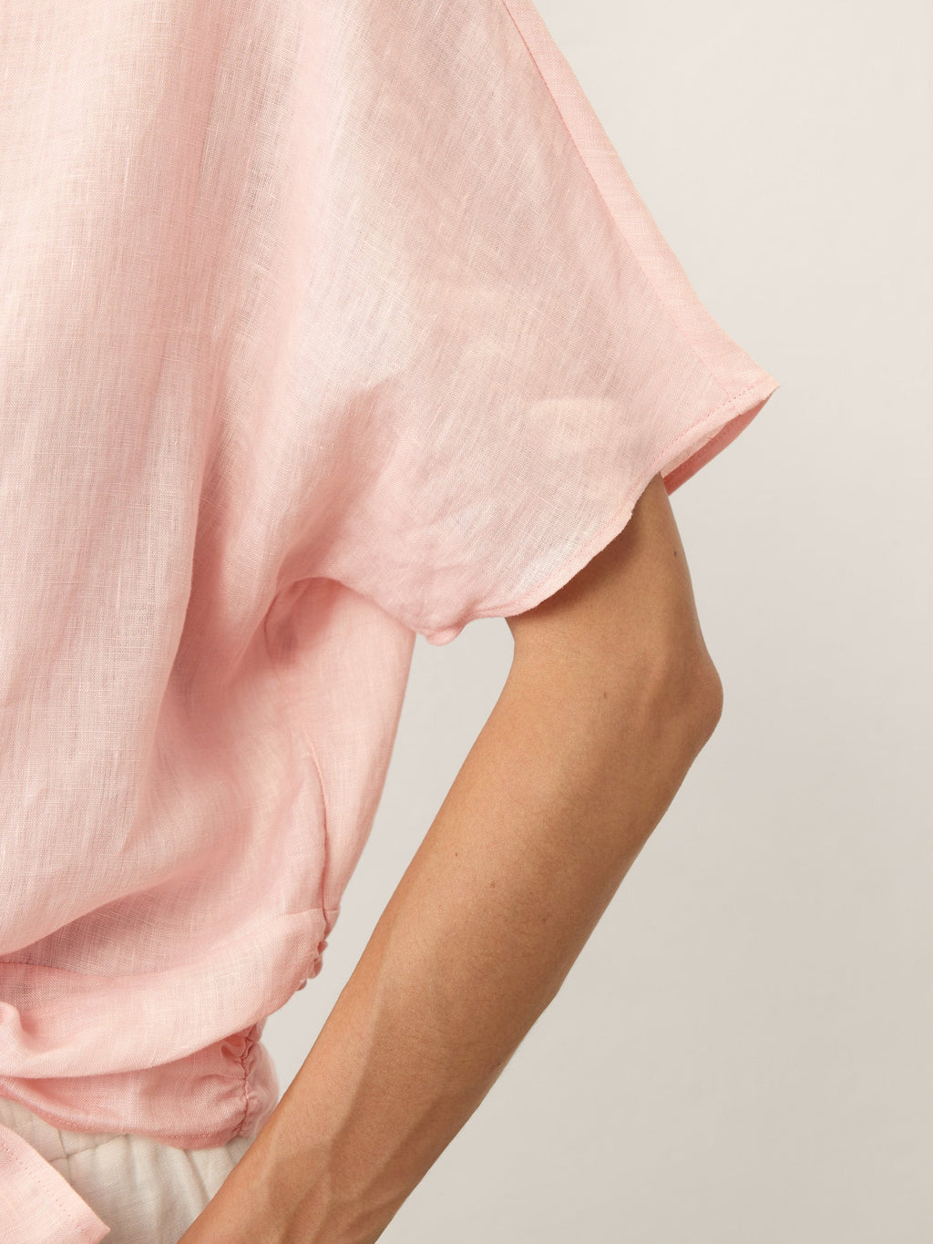 LINTICO 100% Linen Tie Front Drop Shoulder Top PAULA — in-use photo