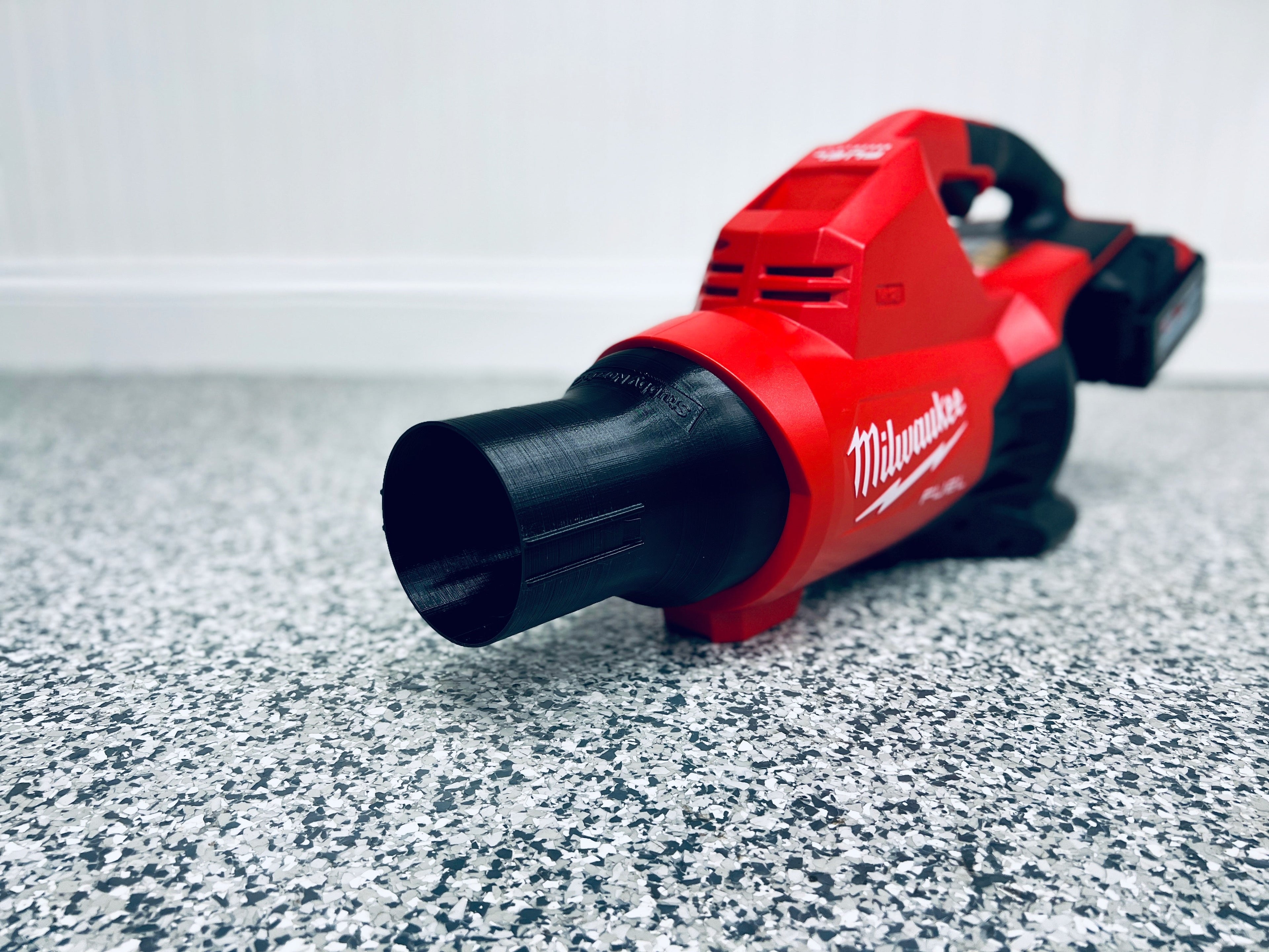 STUBBY® Nozzle Adapter for Milwaukee M18 FUEL Dual Battery Leaf Blower (2824-20) – Stubby Nozzle Co., view 4