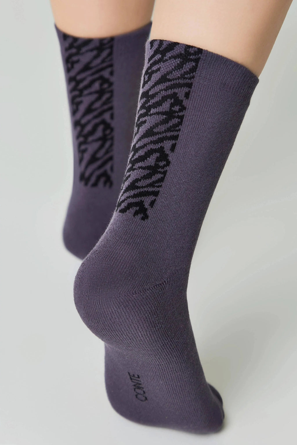 TheRanok.com Cotton Socks Conte Comfort 570 - Zebra Stripes — main product shot