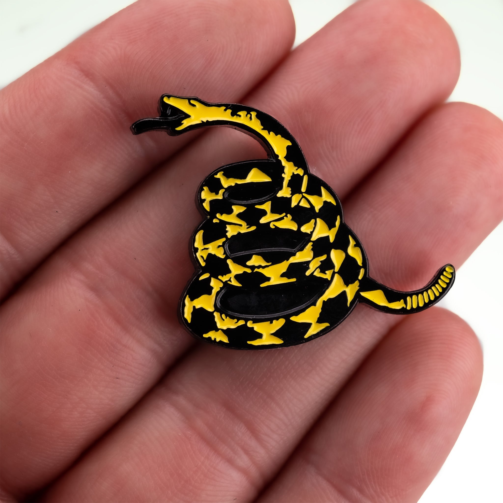 Don't Tread on Me Ball Marker – Pins and Aces, view 4
