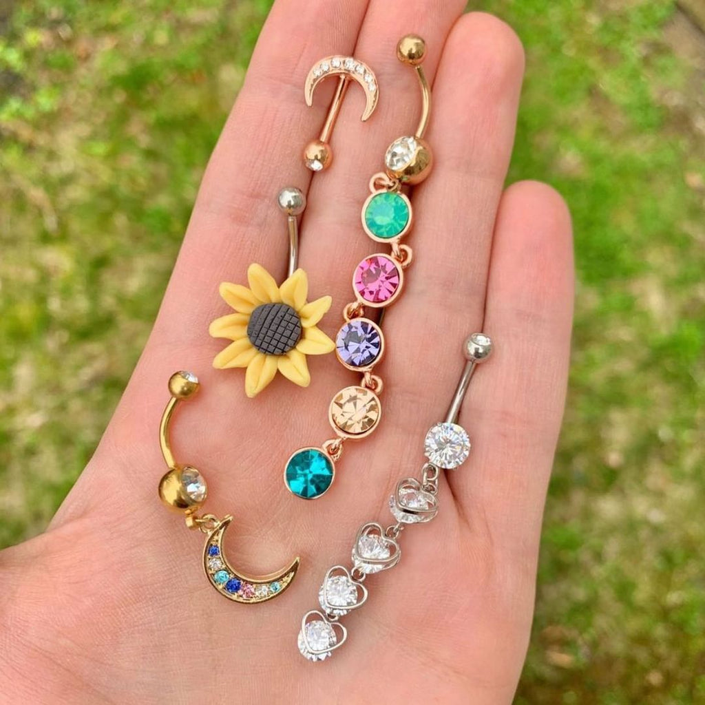 BodyCandy Stunning Sunflower Belly Ring — detail close-up