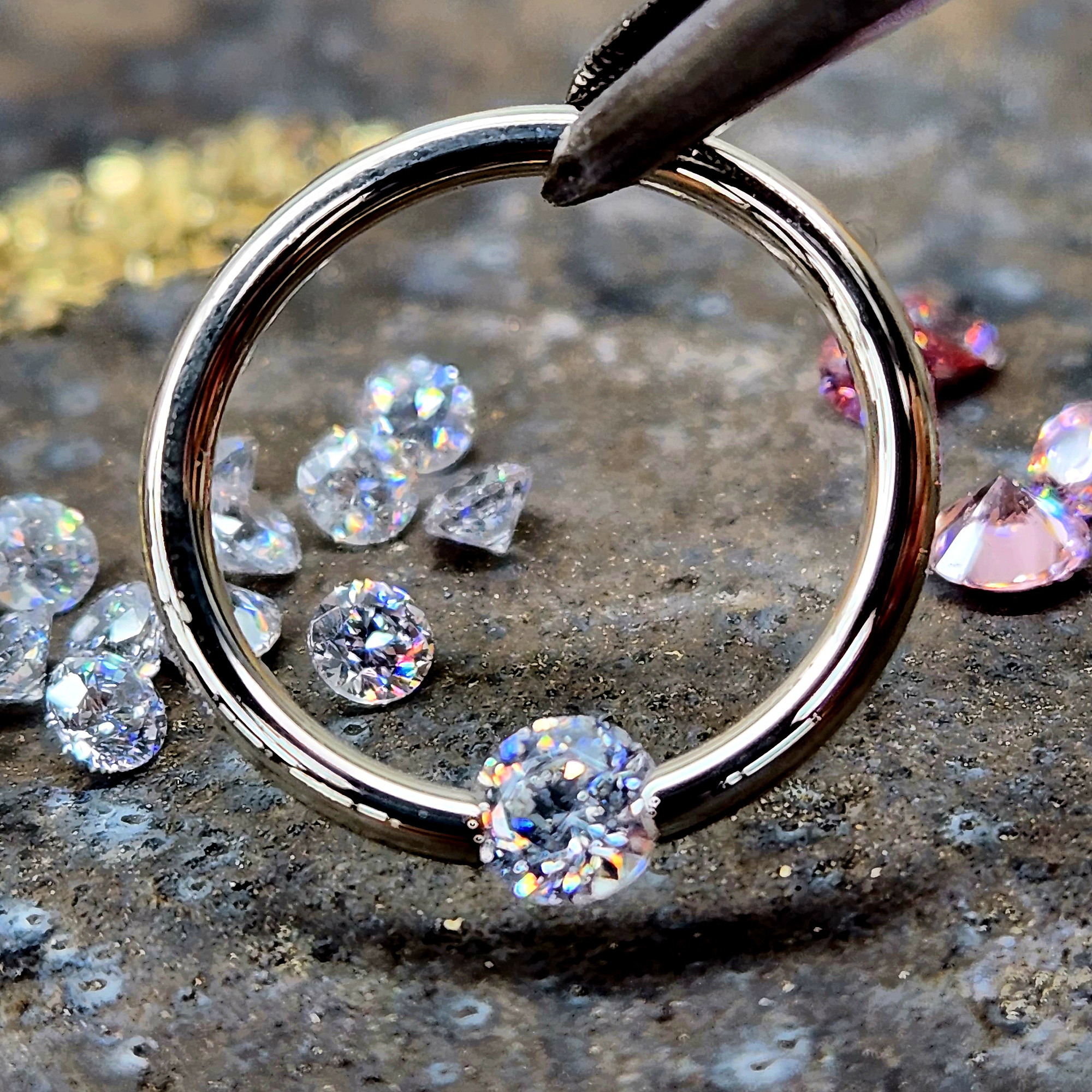 BodyCandy 16G 3/8 Solid 14k Yellow Gold 3mm Clear Cubic Zirconia Tension Captive Ring — detail close-up