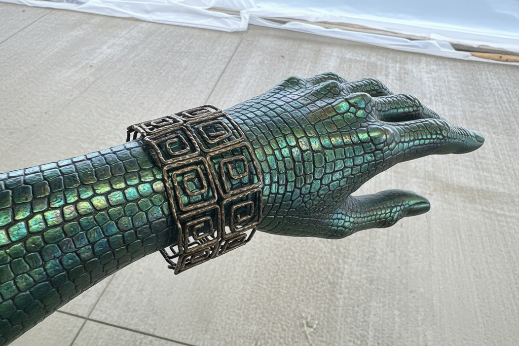 Just Neat Stuff Geometric cuff — side view