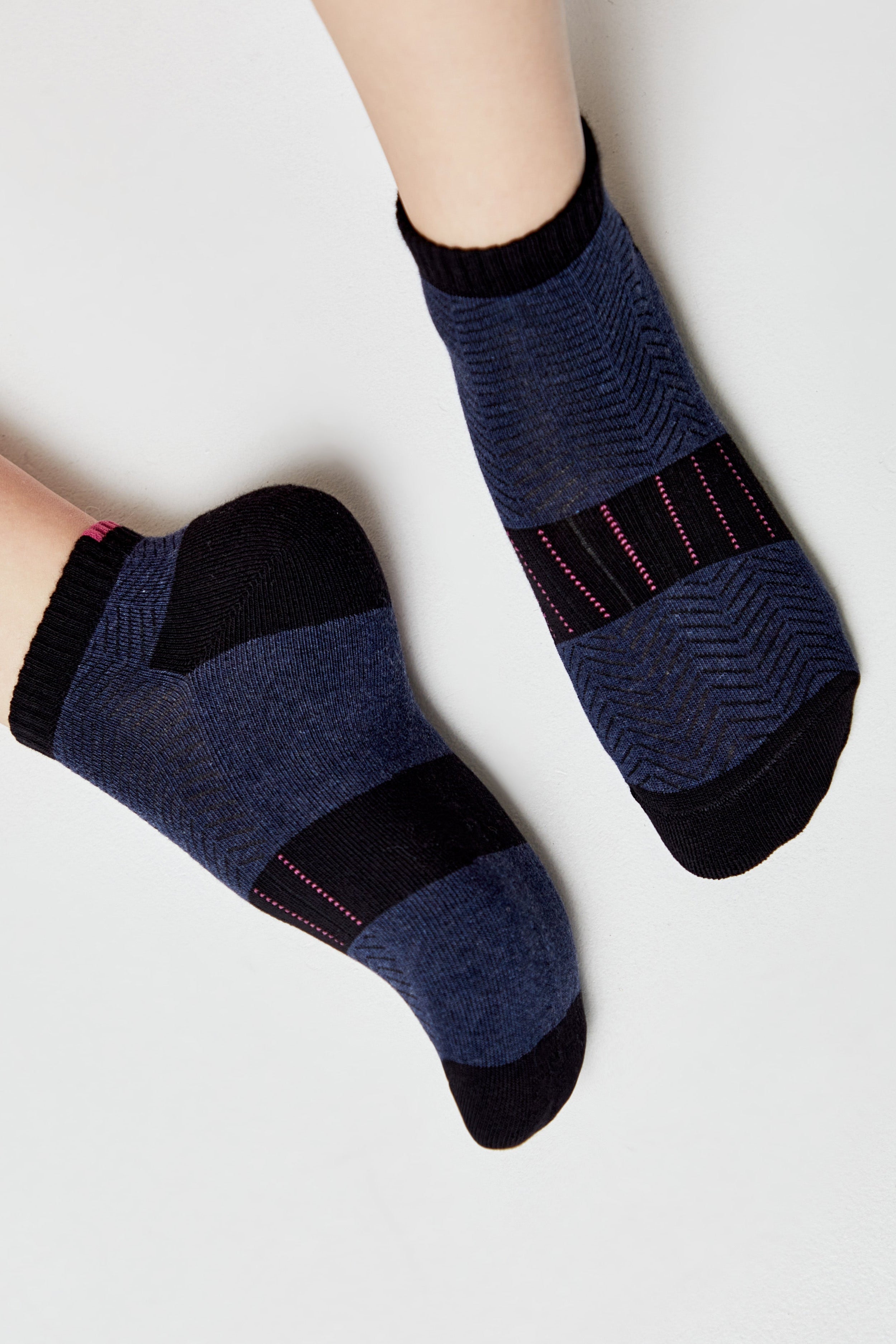 TheRanok.com Cotton Socks Conte Active 092 Terry Foot — detail close-up