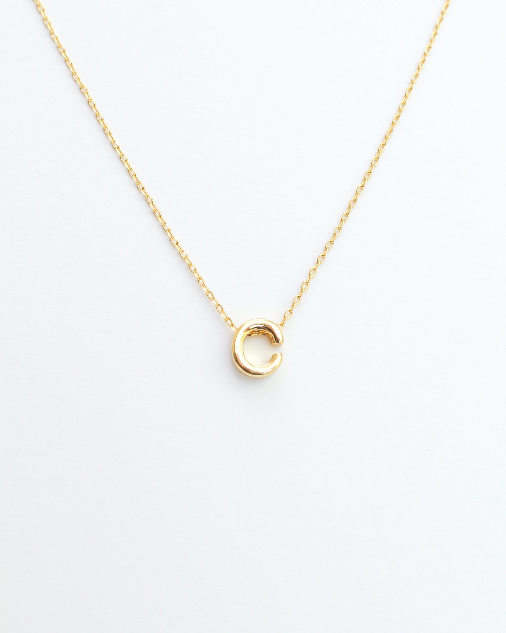 KADOU BOUTIQUE Gold Block Letter Initial Necklace — side view
