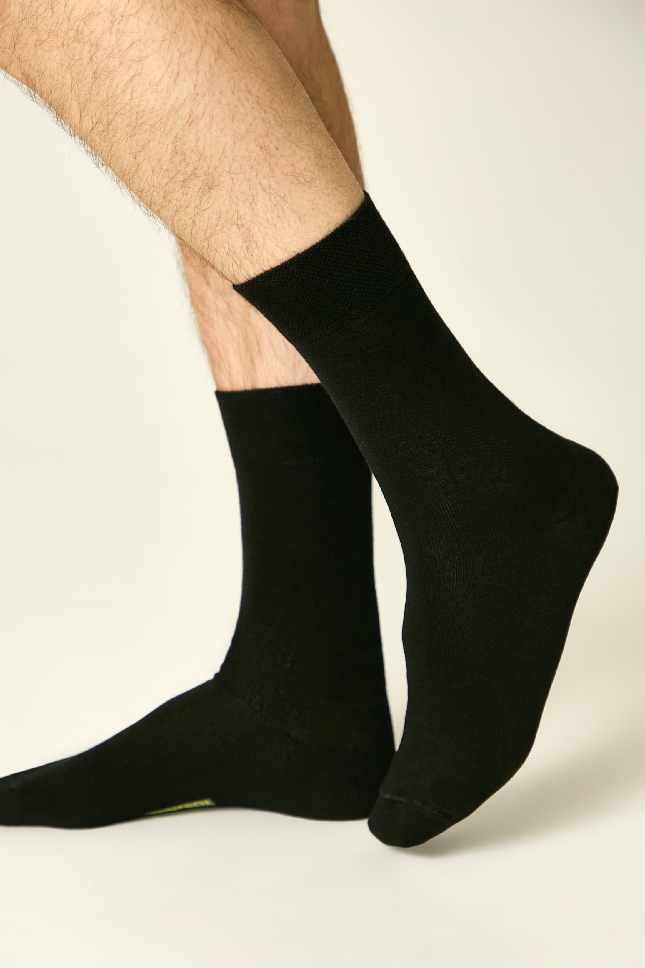 TheRanok.com Conte Diwari Organic Cotton Biofil Socks — side view