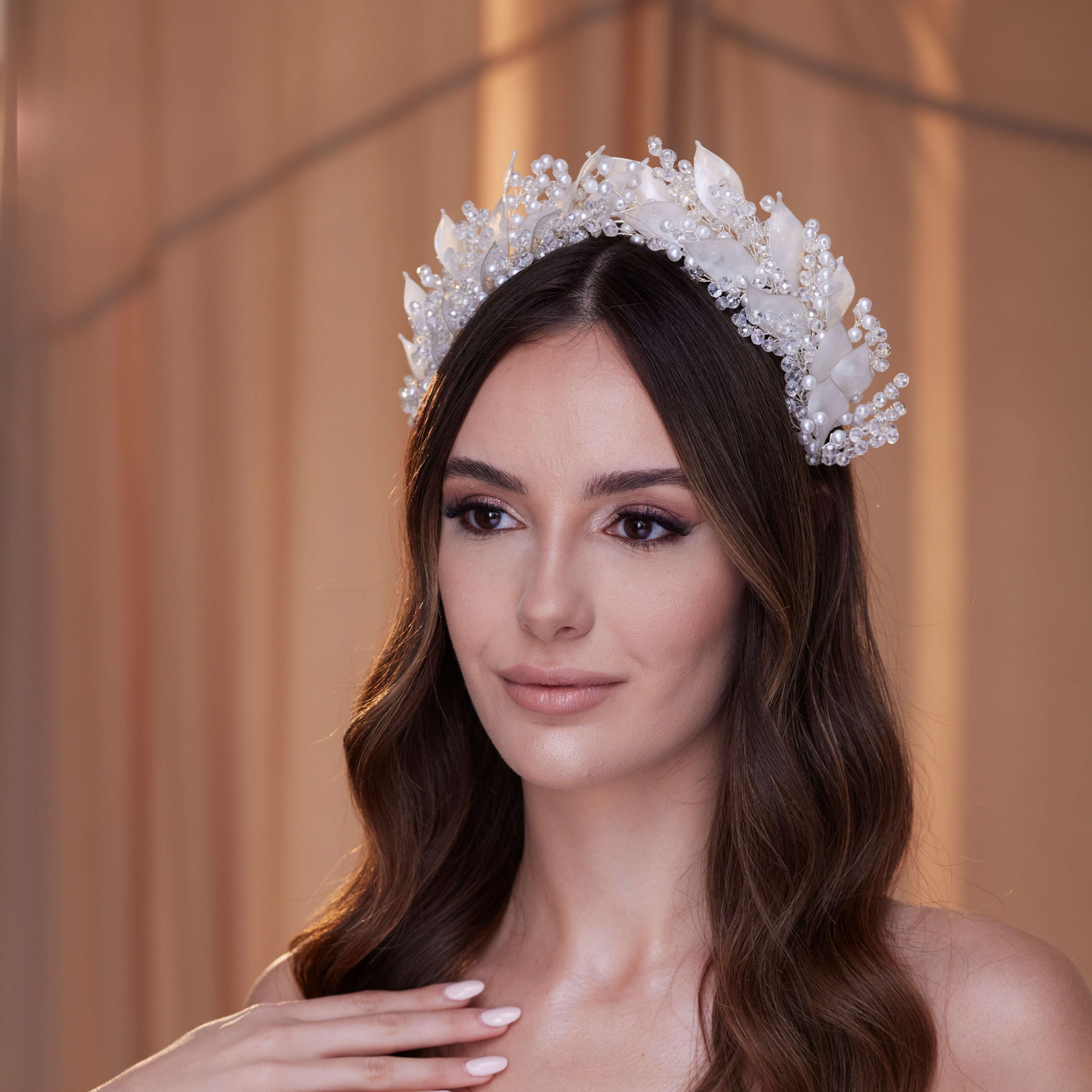 Crystal Pearl Hair Band with Resin Leaves – Bridal Port, view 8