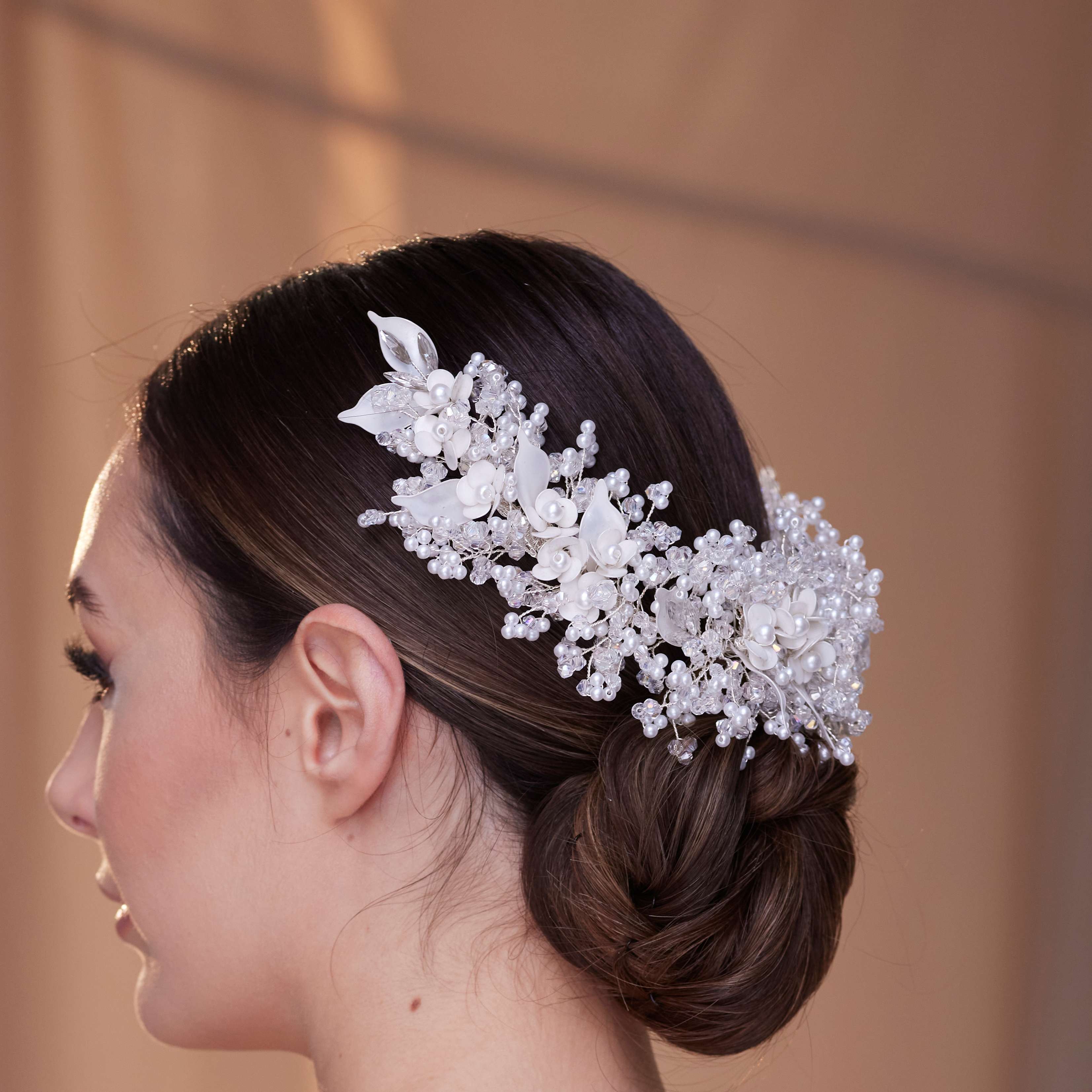 Exquisite Bridal Headpiece with Resin Flowers, Pearls, and Crystal Beads – Bridal Port, view 5