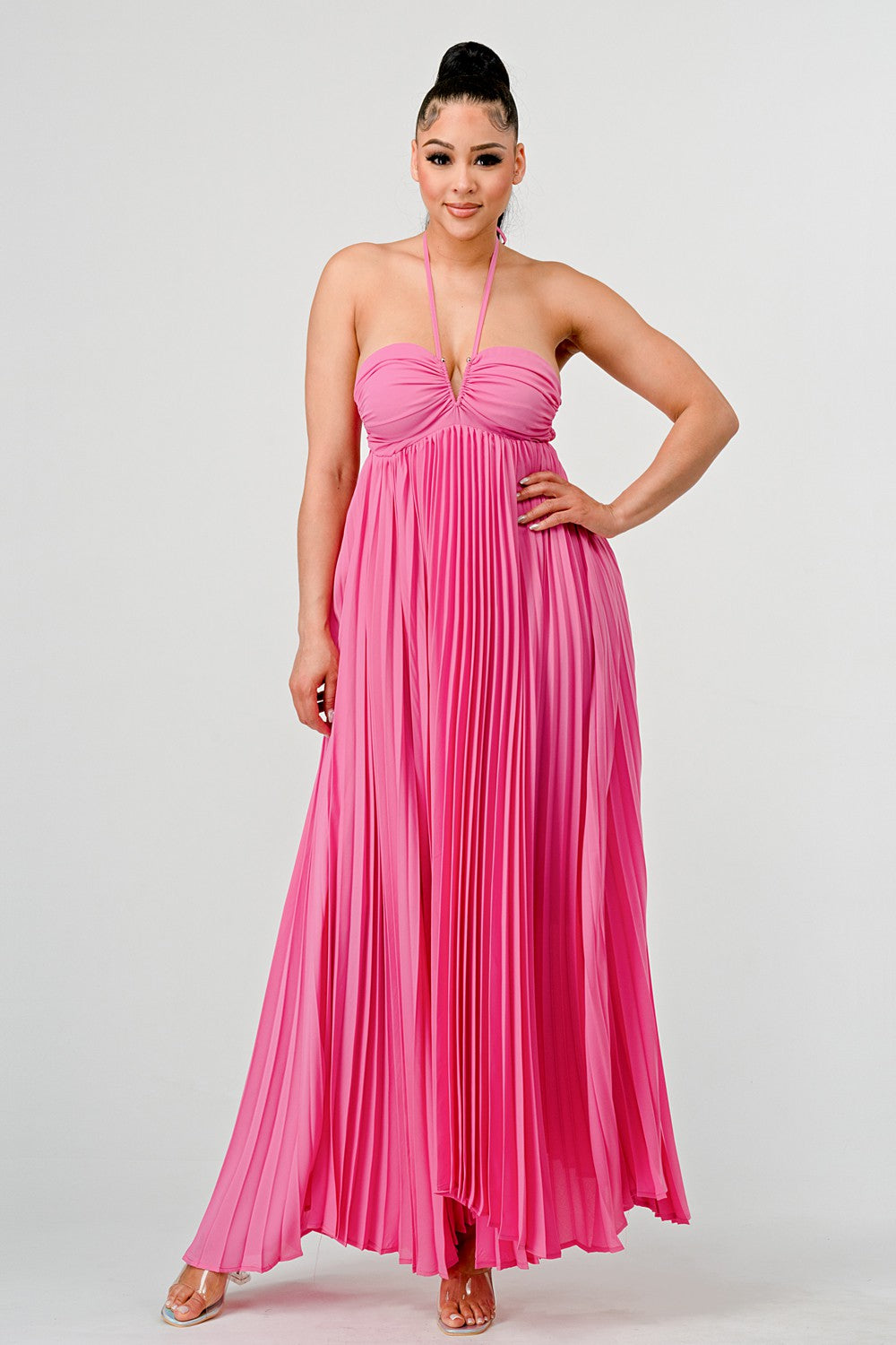FLOWY SLEEVELESS PLEATED MAXI DRESS