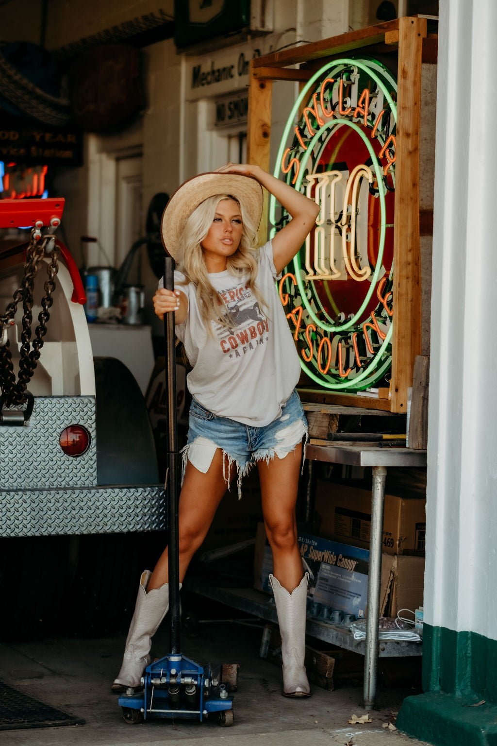Wild Junkie 1942 America Cowboy Graphic Tee — side view