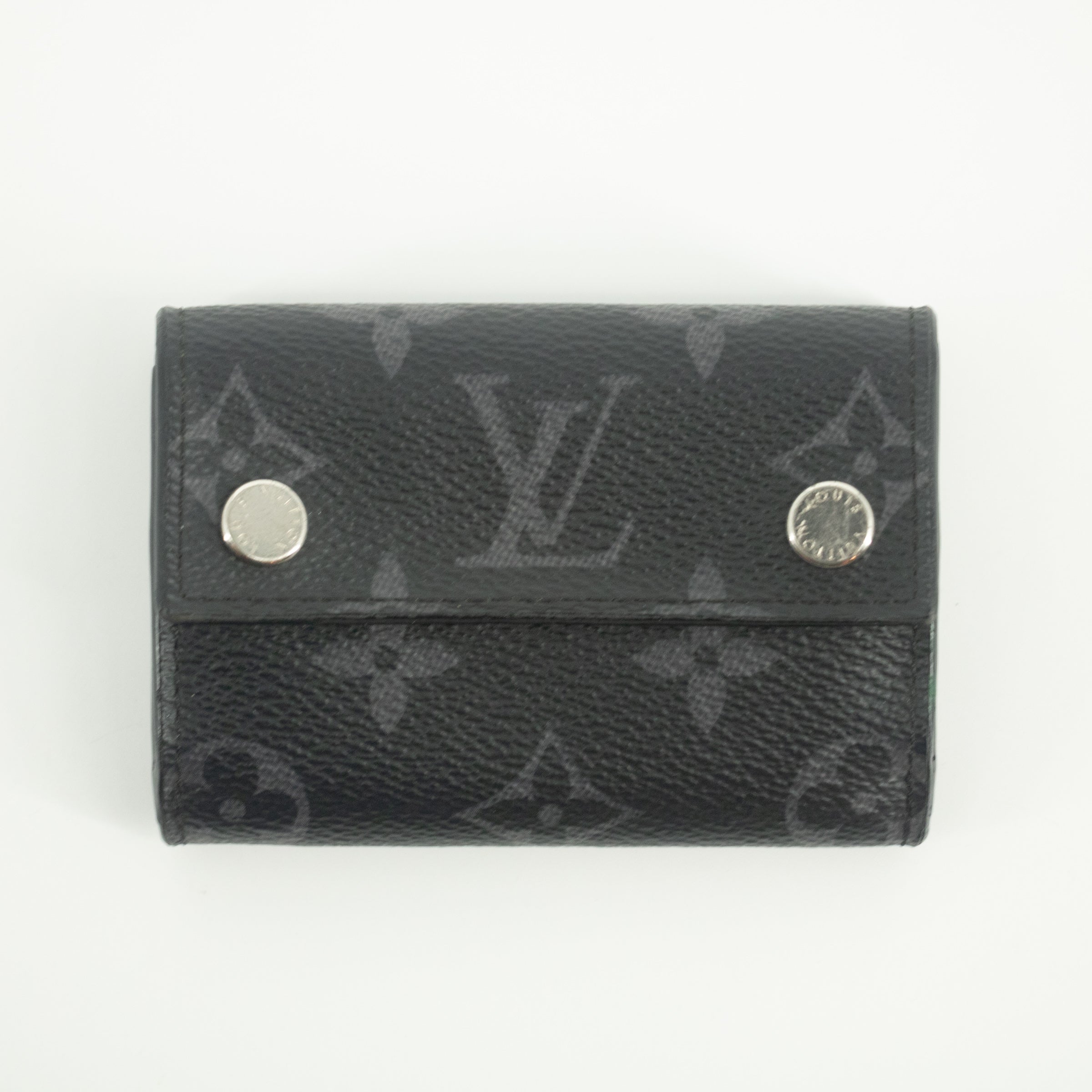 Bolt Boutique Louis Vuitton Monogram Eclipse Discovery Compact Wallet #1958 — main product shot