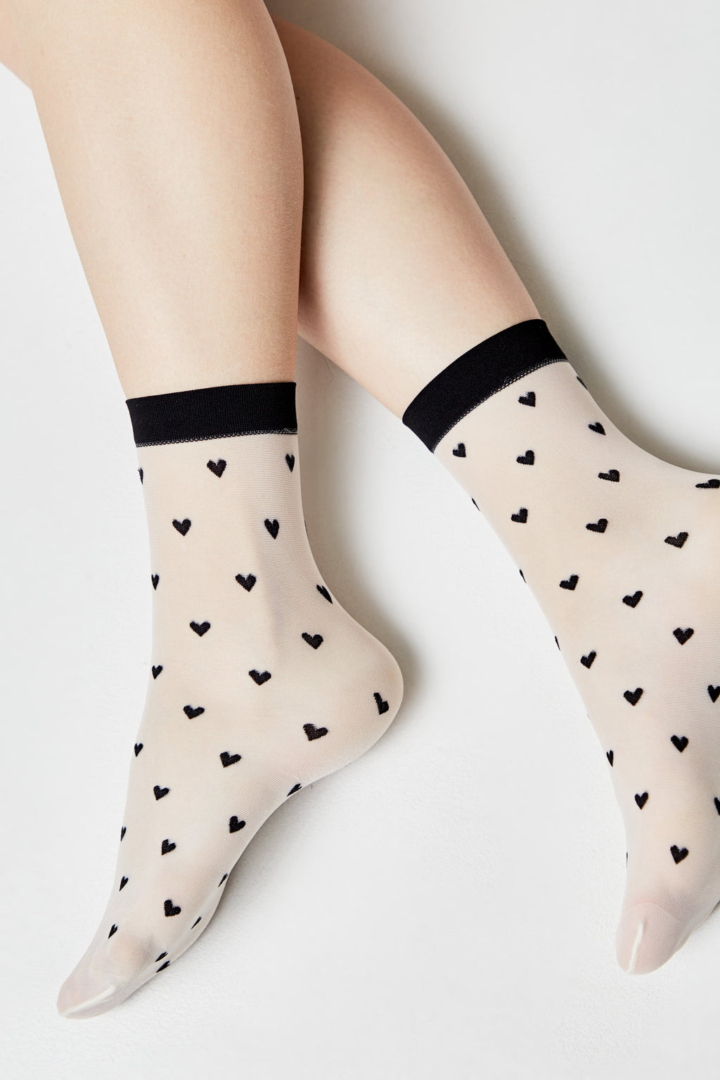 TheRanok.com Socks Conte Fantasy - Hearts Pattern — back view