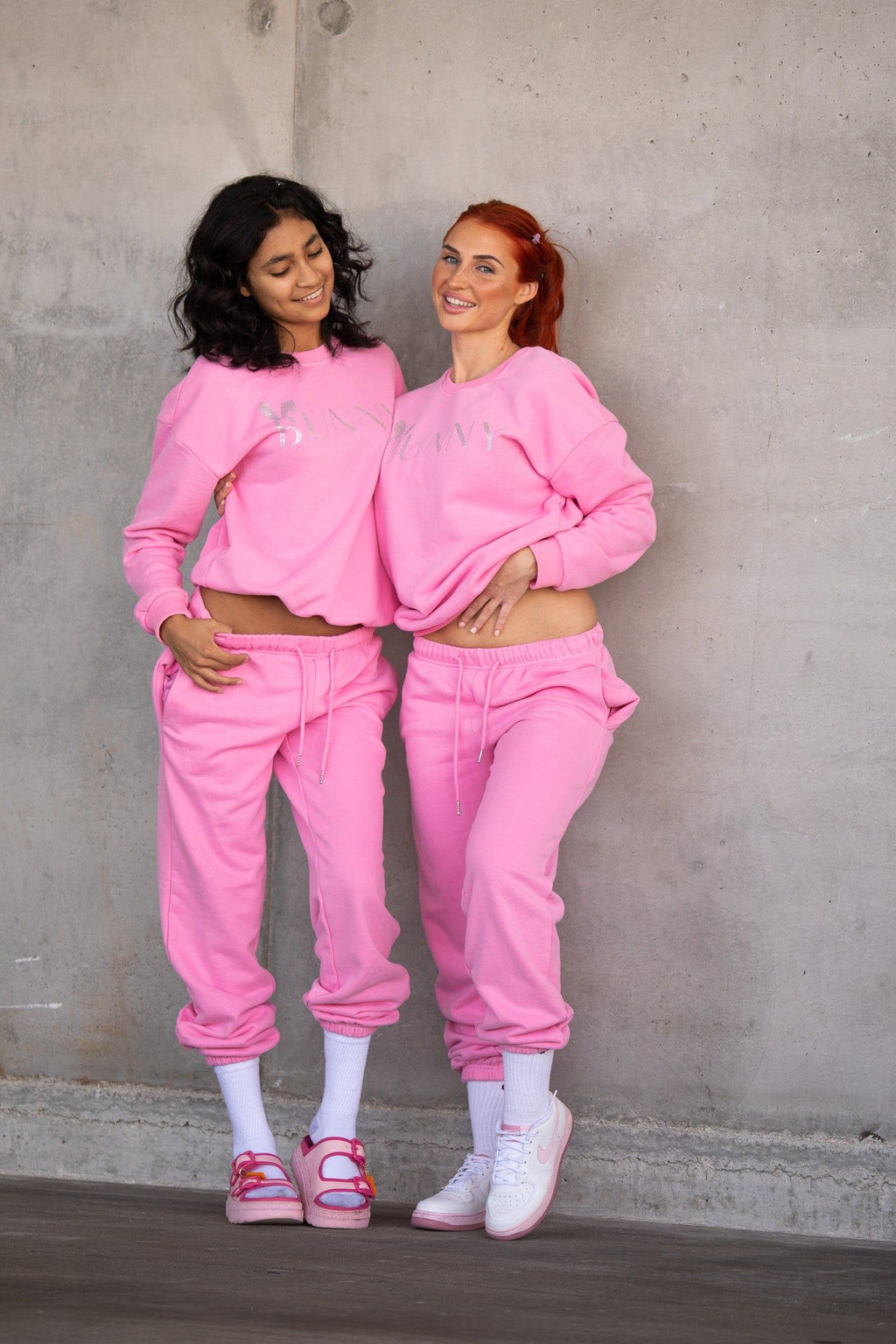 BUNNIES ROOM SWEATSHIRT IN CANDY PINK — detail and construction