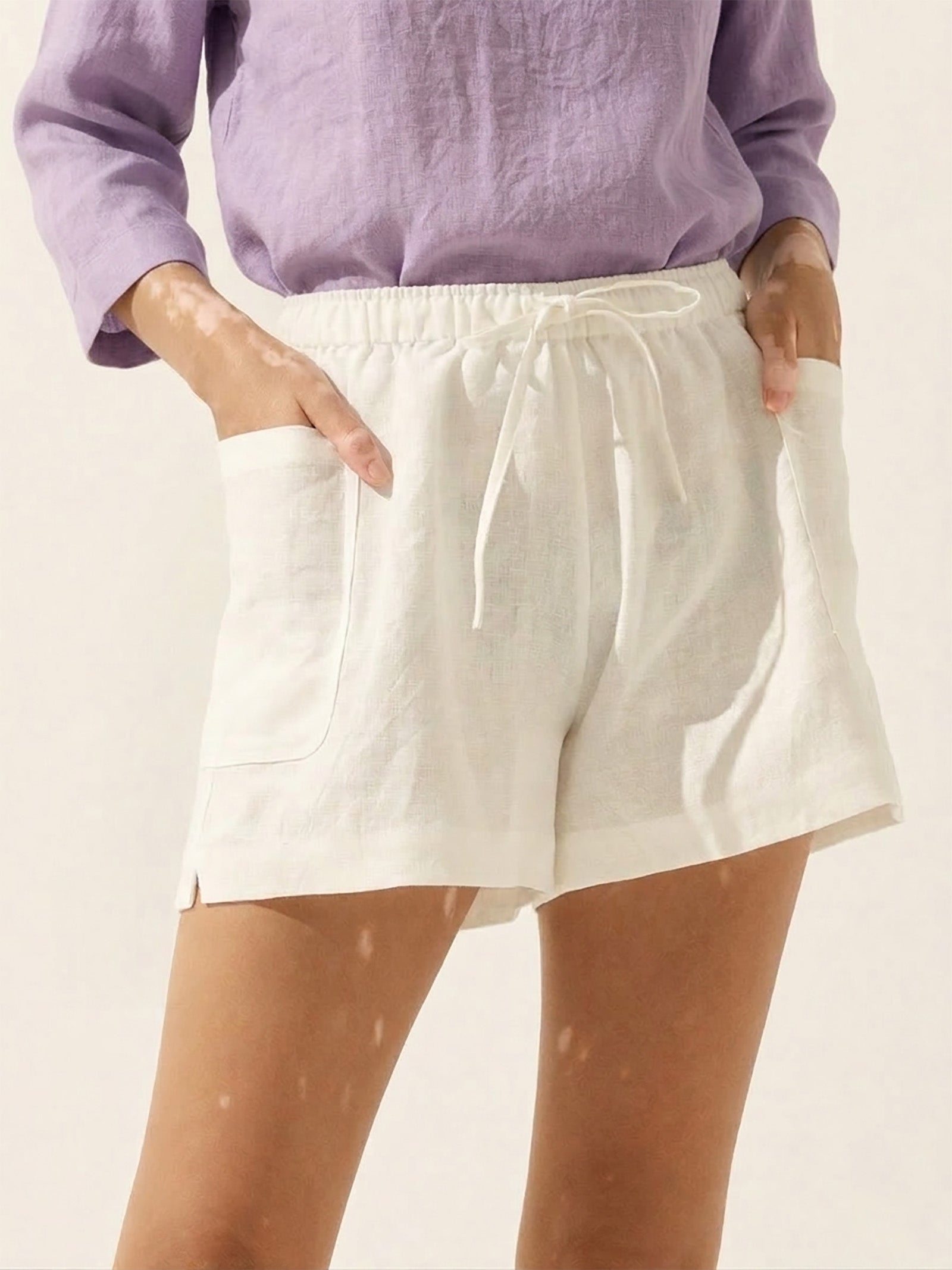 LINTICO LINTICO 100% Linen Utility Side Pocket Short WYNNIE — LINTICO branding close-up
