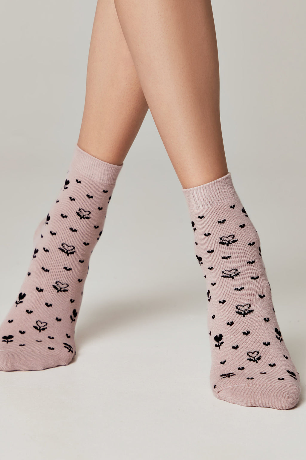 TheRanok.com Cotton Terry Socks Conte Comfort 434 — in-use photo