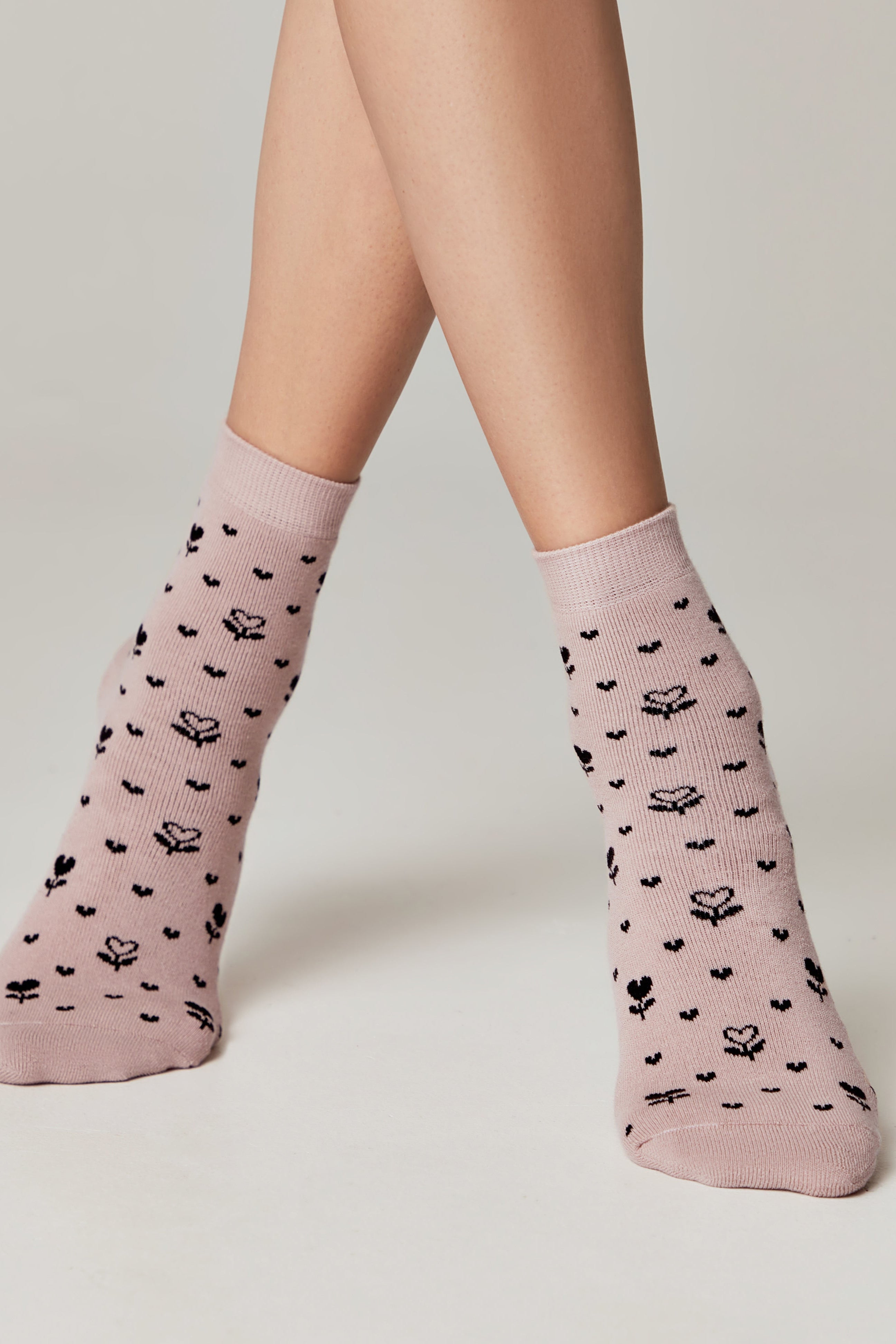 TheRanok.com Cotton Terry Socks Conte Comfort 434 — in-use photo