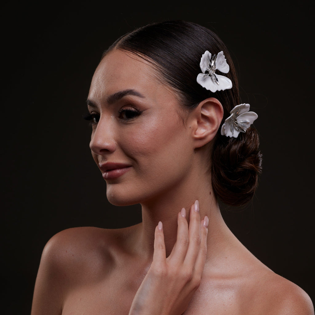 2-Piece White Flower Hair Comb Set – Bridal Port, view 4