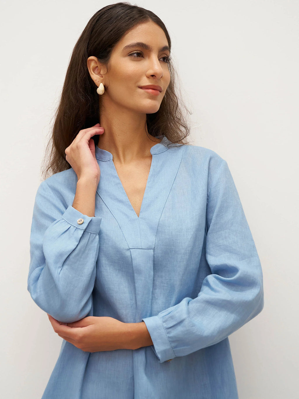 LINTICO 100% Linen V-Neck Pullover Shirt Dress JADEN — detail shot 7