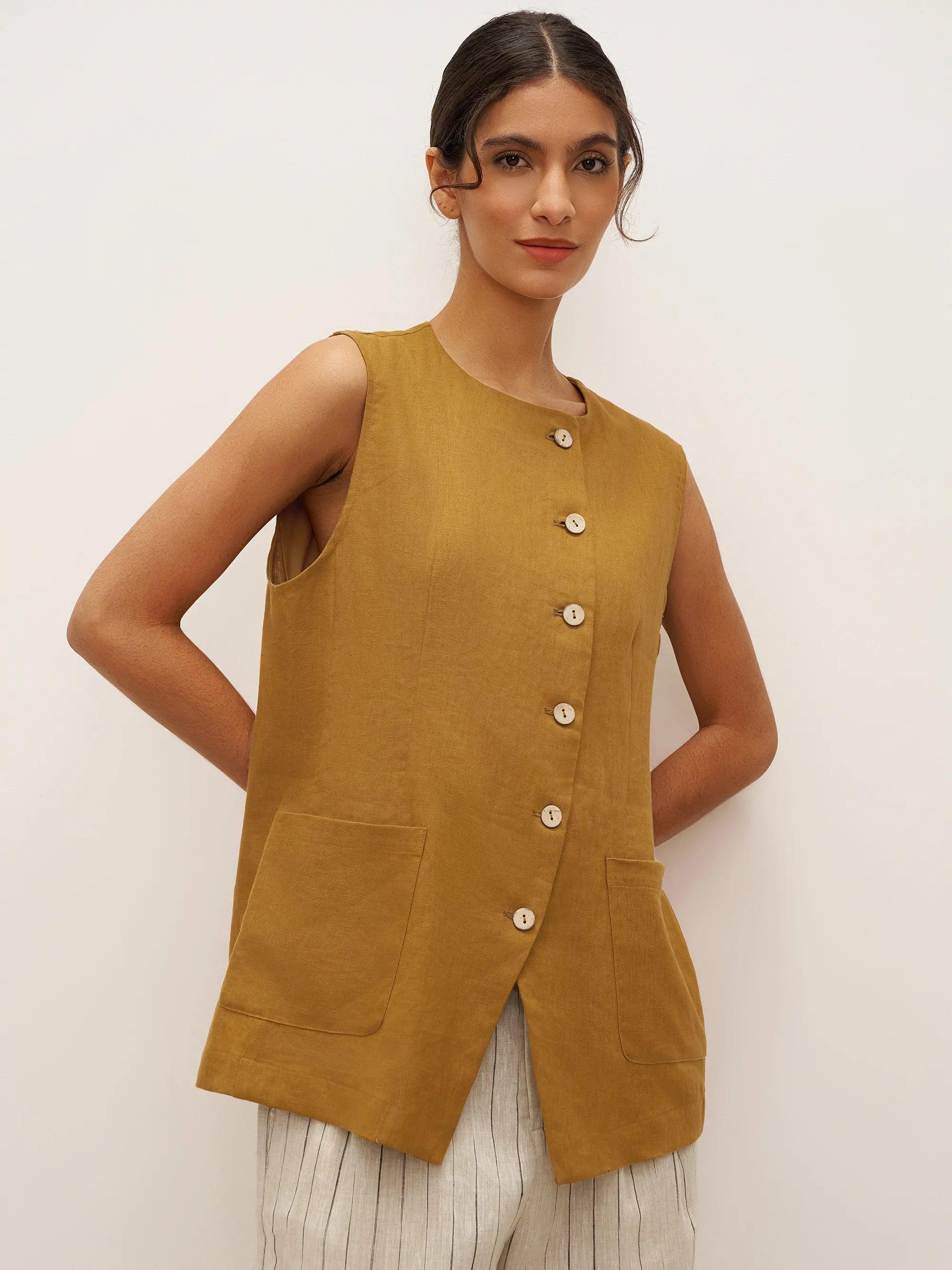 LINTICO 100% Linen Arc-Placket Button-Front Vest ELFRIDA — lifestyle worn / used context