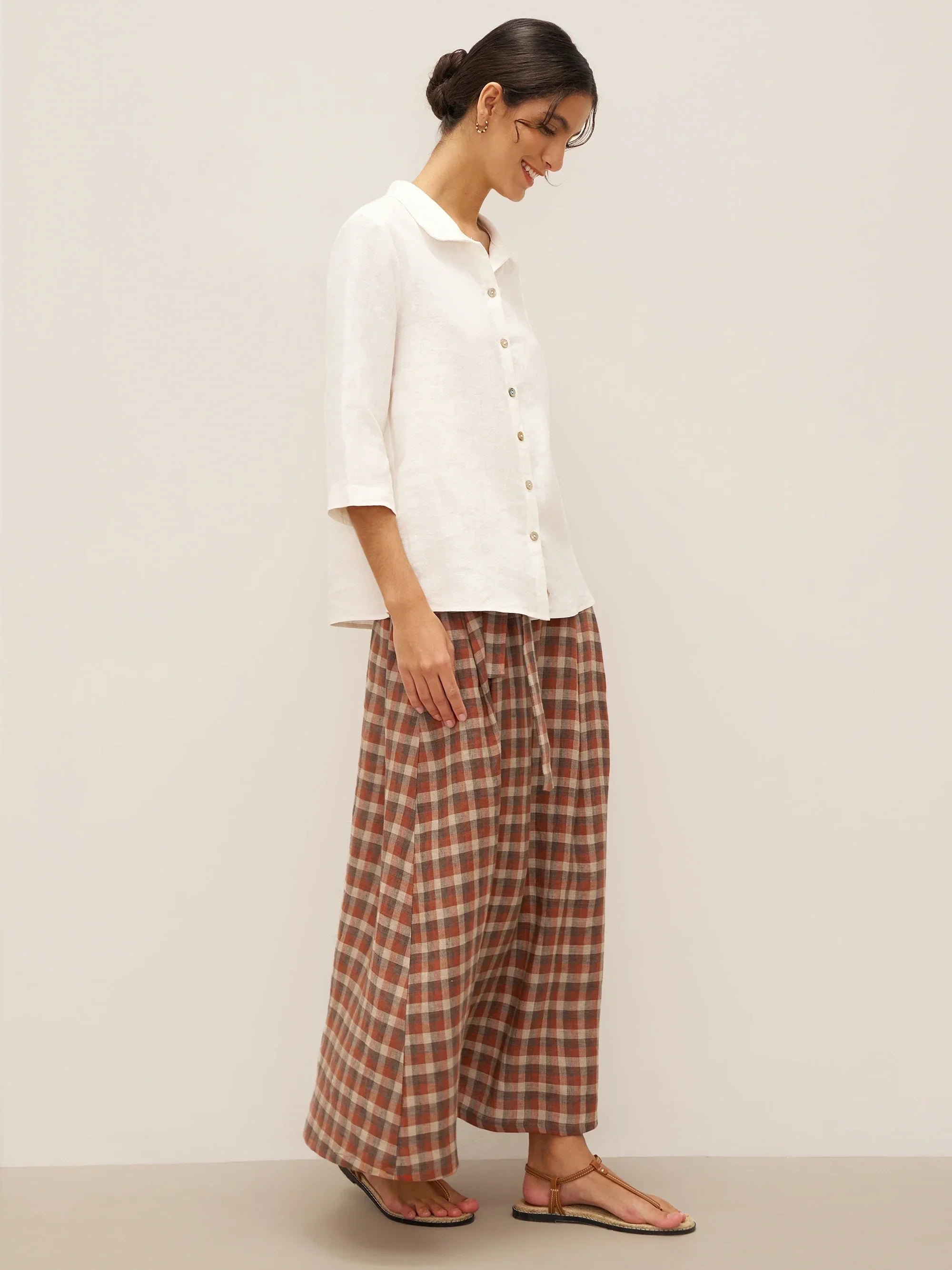 LINTICO 100% Linen Peter Pan Collar 3/4 Sleeve Shirt ASTRID — lifestyle worn / used context