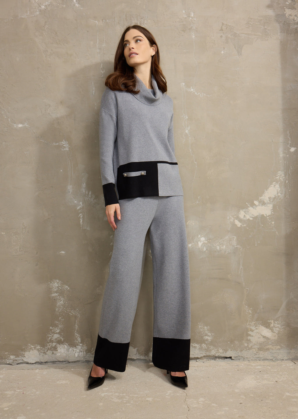 KADOU BOUTIQUE Wide Leg Knitted Pants — side view