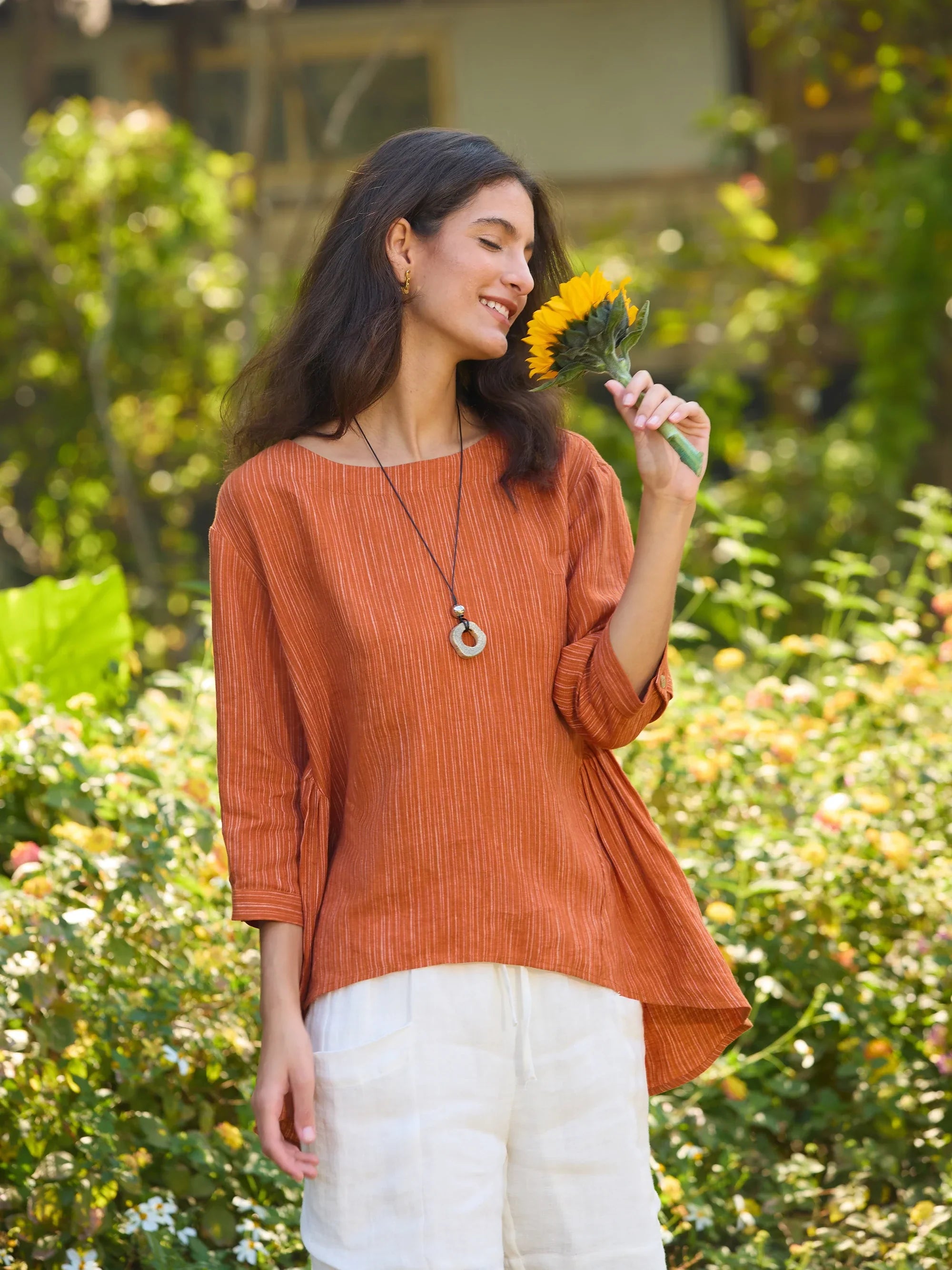 LINTICO 100% Linen Round Neck Artistic Stripe Top FLORENCE — detail shot 10