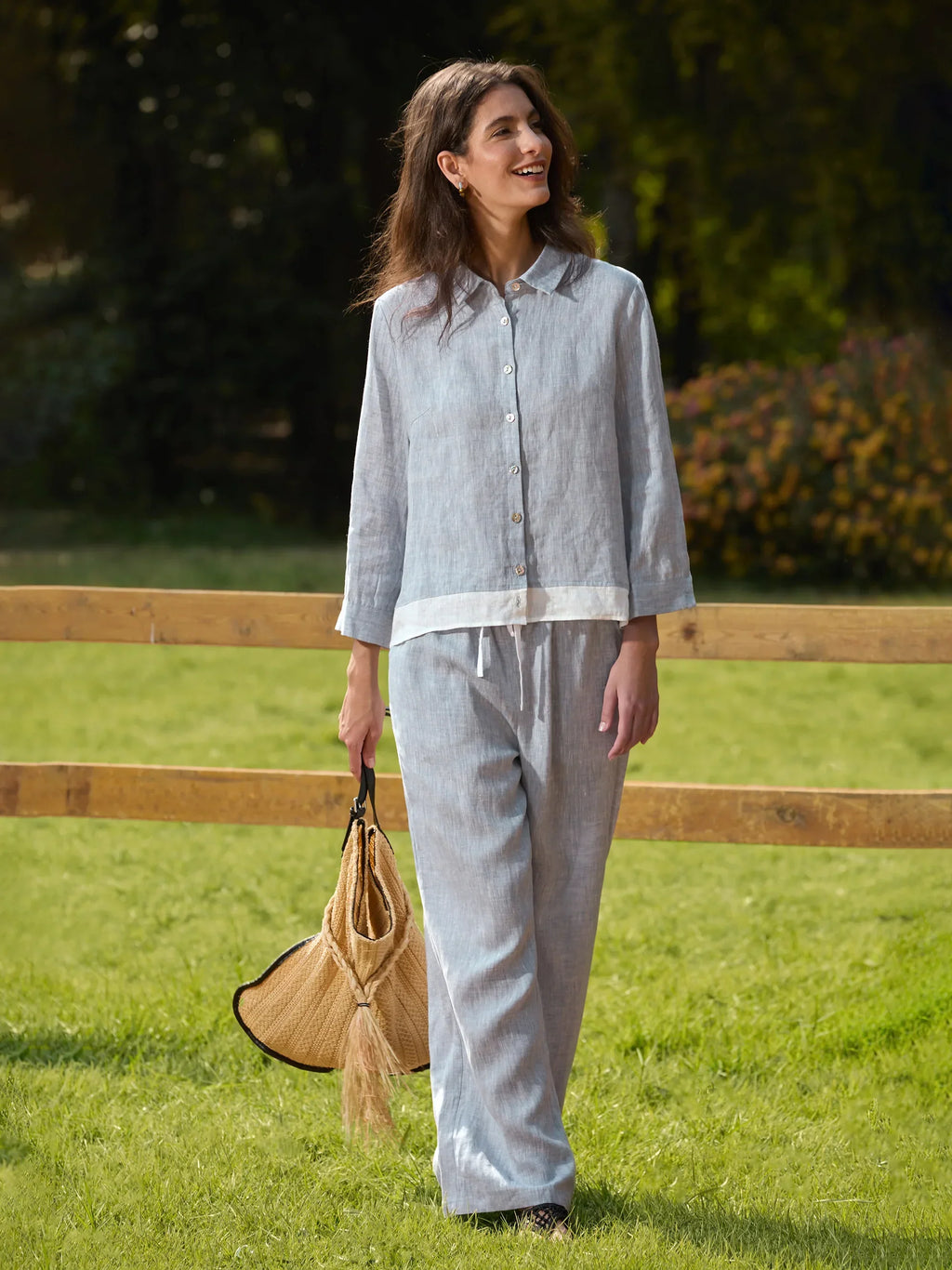 LINTICO 100% Linen Buttoned Closure Color-Blocked Shirt JANICE — LINTICO branding close-up