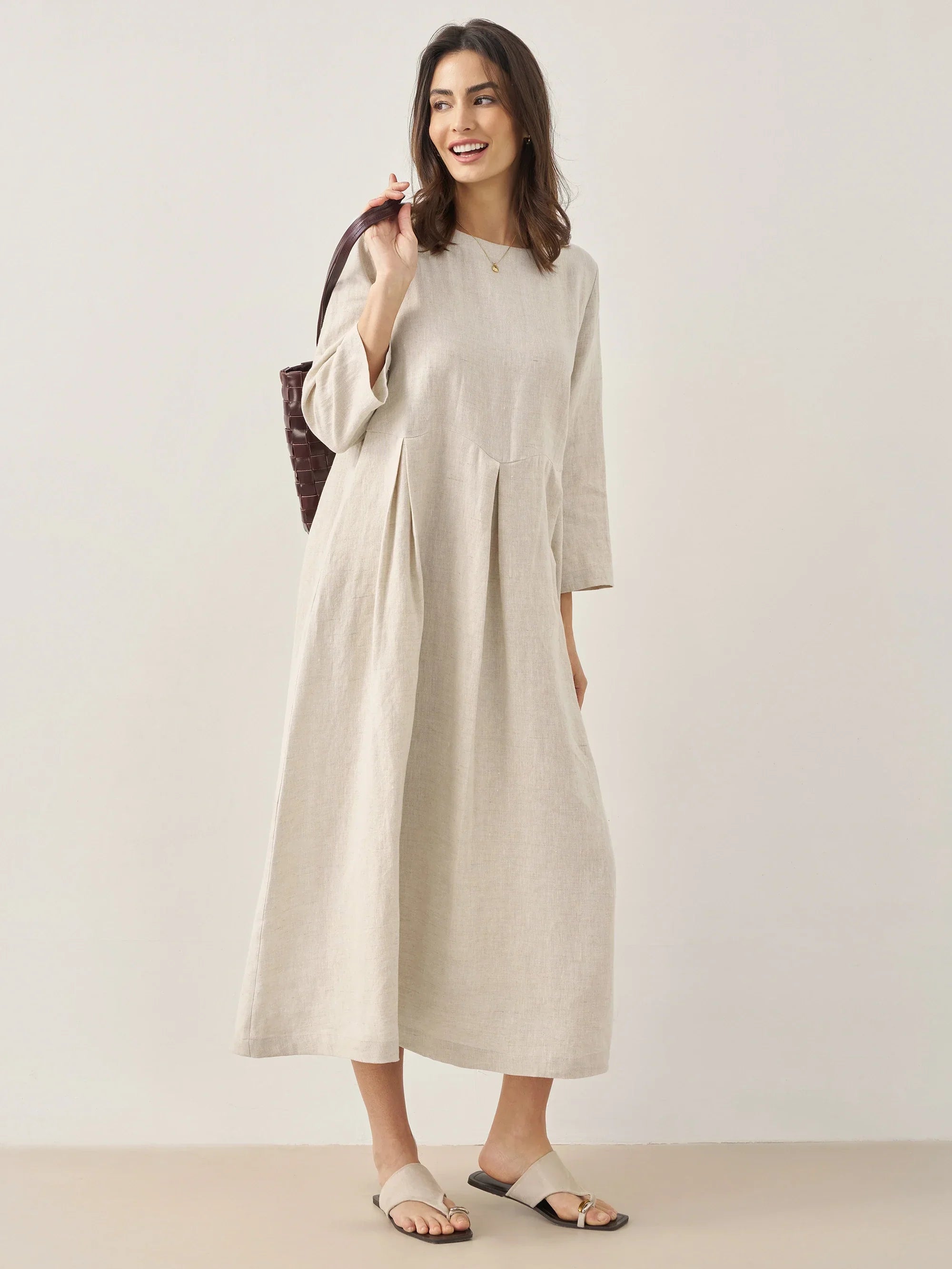 LINTICO 100% Linen Bateau Neck Pleated Maxi Dress ABIGAIL — detail shot 7