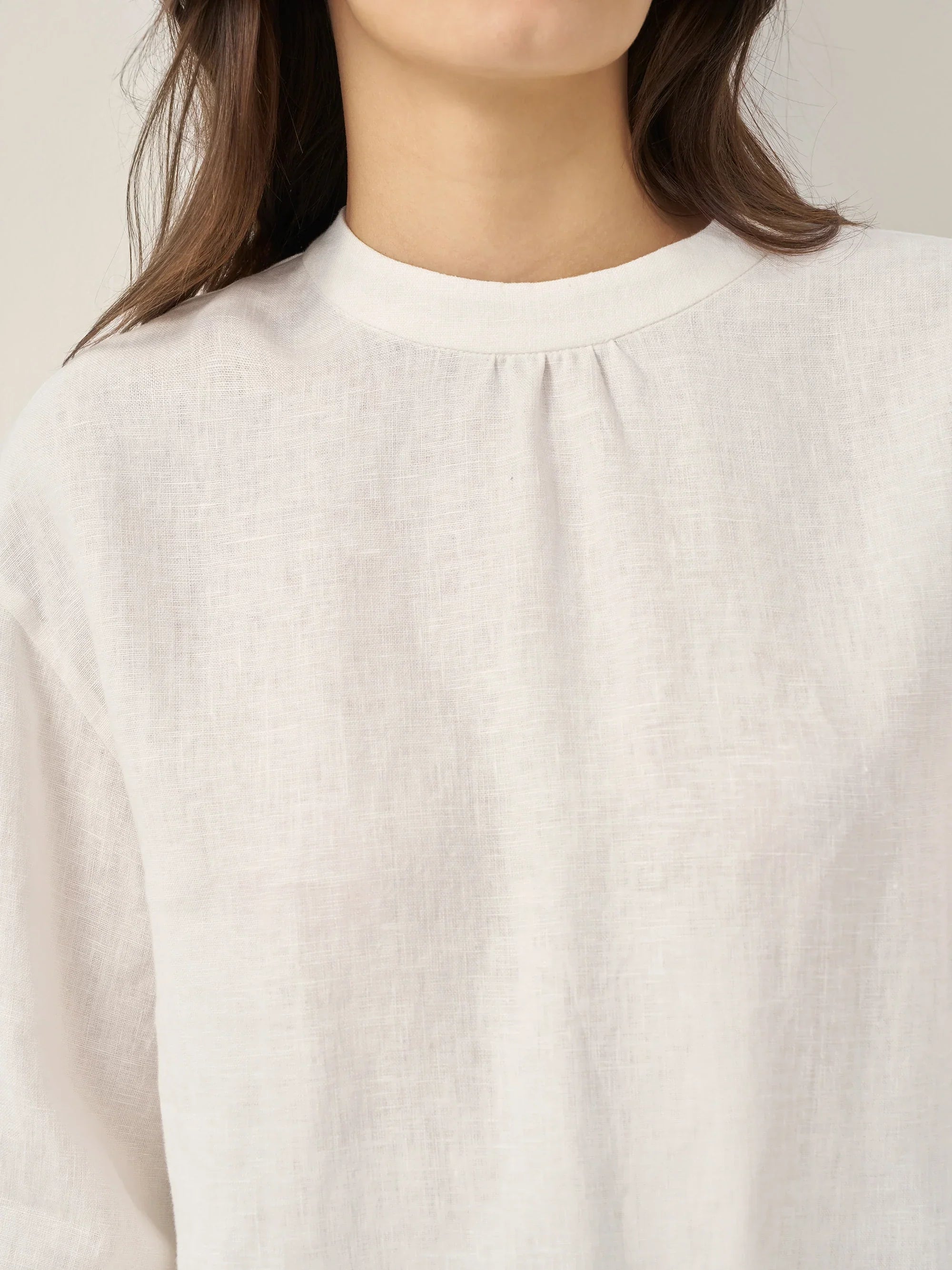 LINTICO LINTICO 100% Linen Mock Neck Long-Sleeve Top DEANNA — detail shot 7
