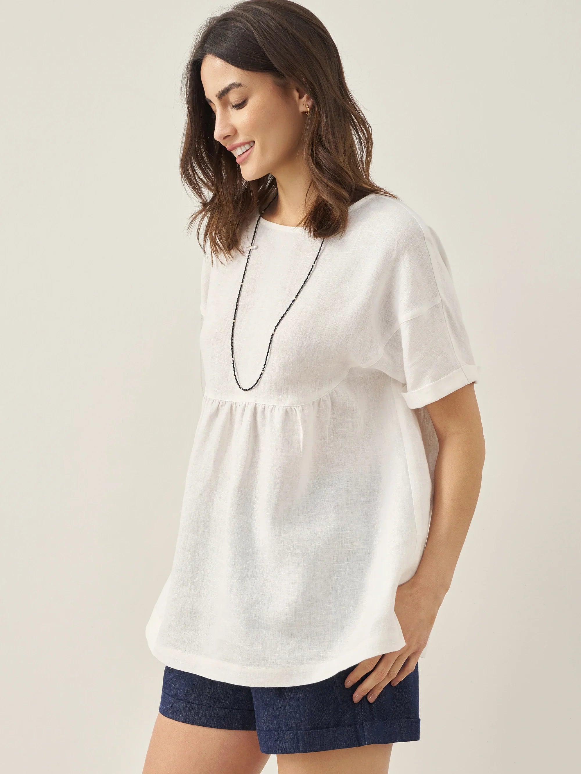 LINTICO LINTICO 100% Linen Round Neck Pleated Pullover Top QUINLAN — construction detail