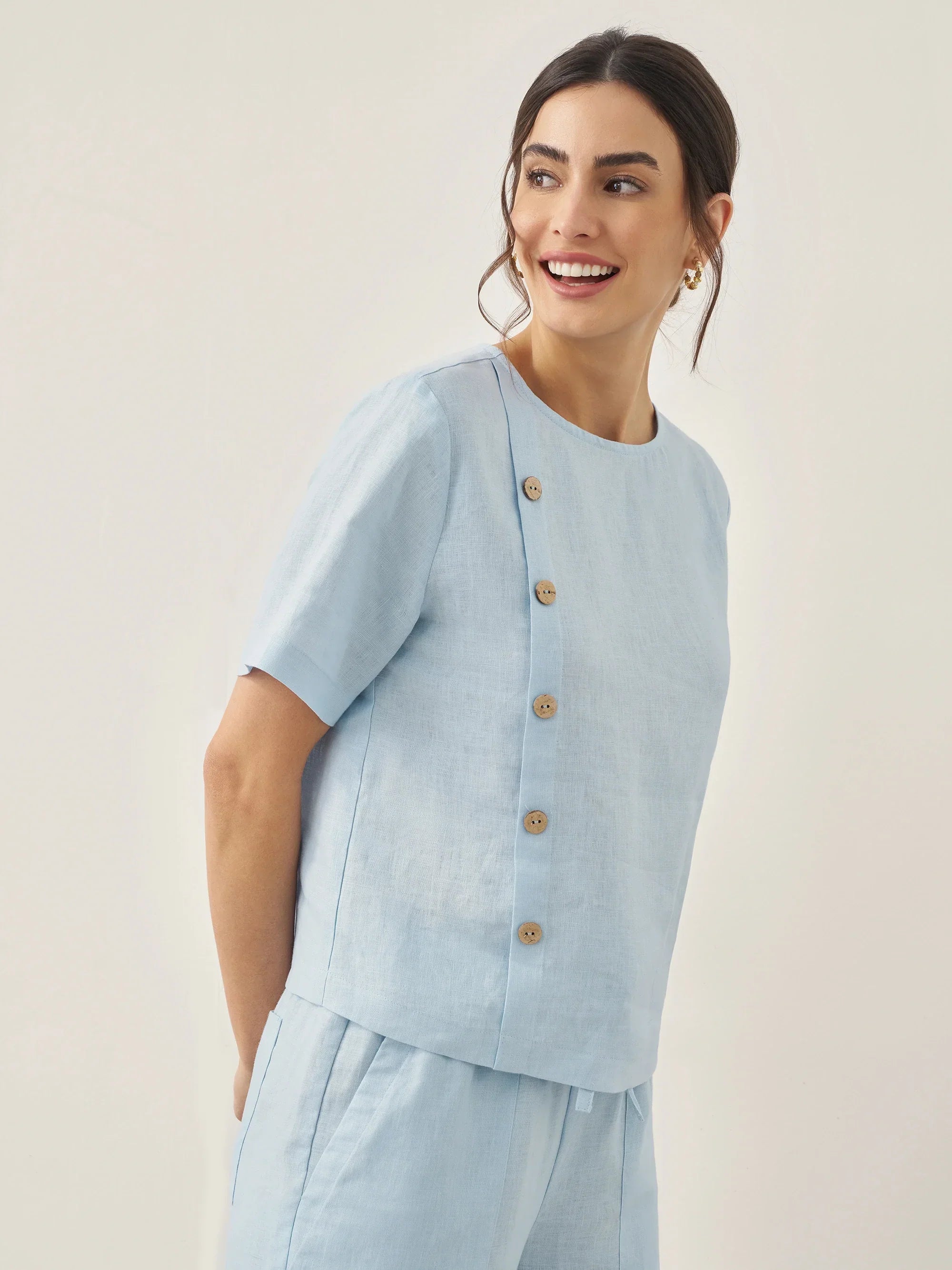 LINTICO 100% Linen Short-Sleeve Round Neck Button Detail Top & Pants Set JOSIE — detail shot 6
