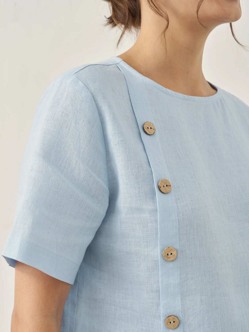 LINTICO 100% Linen Short-Sleeve Round Neck Button Detail Top & Pants Set JOSIE — detail shot 8
