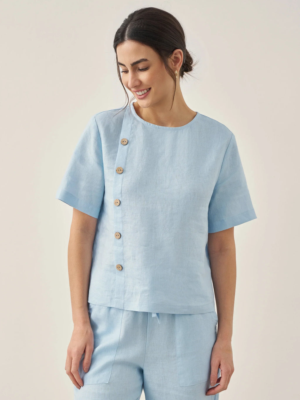 LINTICO 100% Linen Short-Sleeve Round Neck Button Detail Top & Pants Set JOSIE — detail shot 7