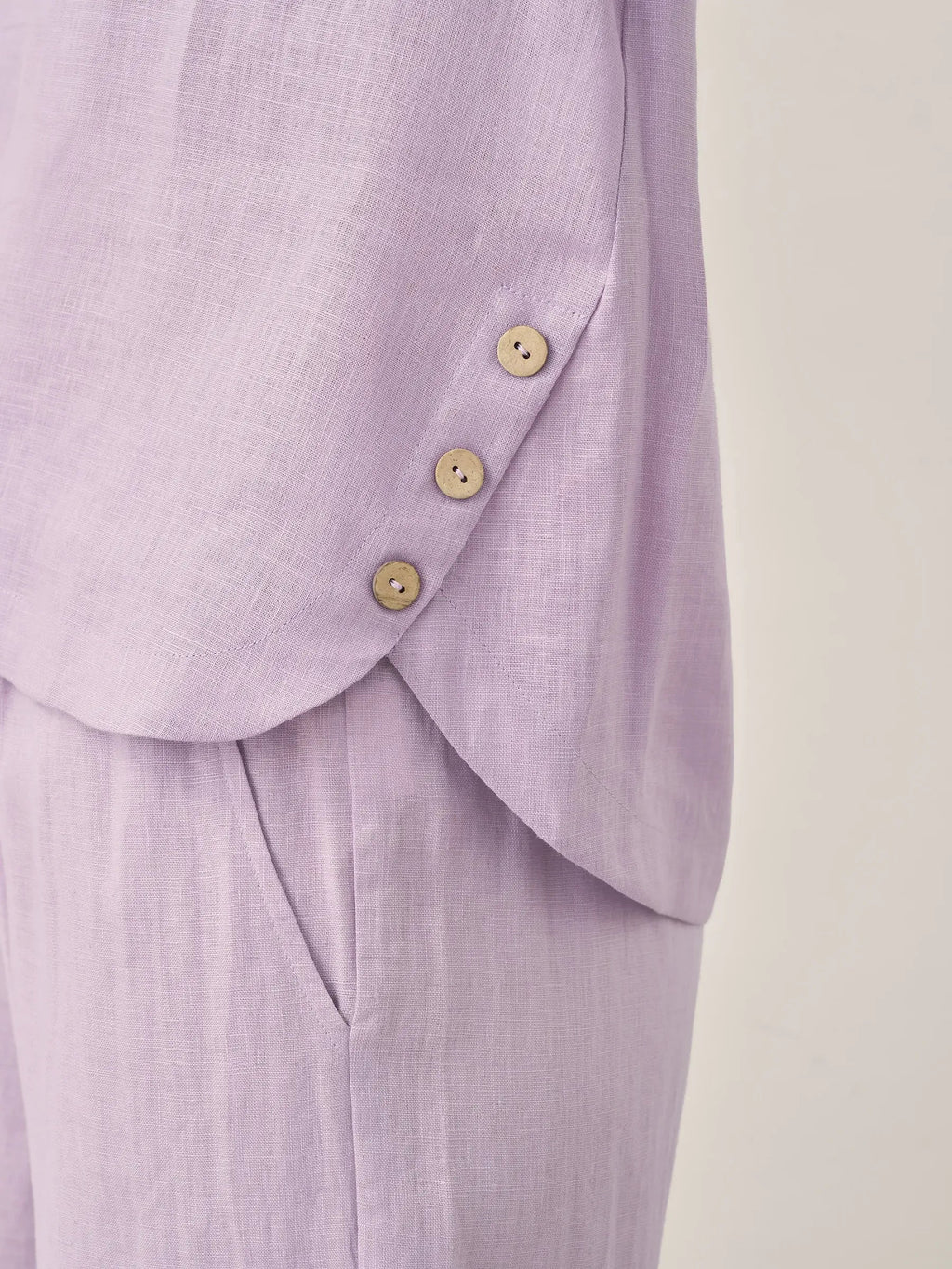 LINTICO 100% Linen Short-Sleeve Round Neck Button Detail Top & Pants Set SASHA — detail shot 8