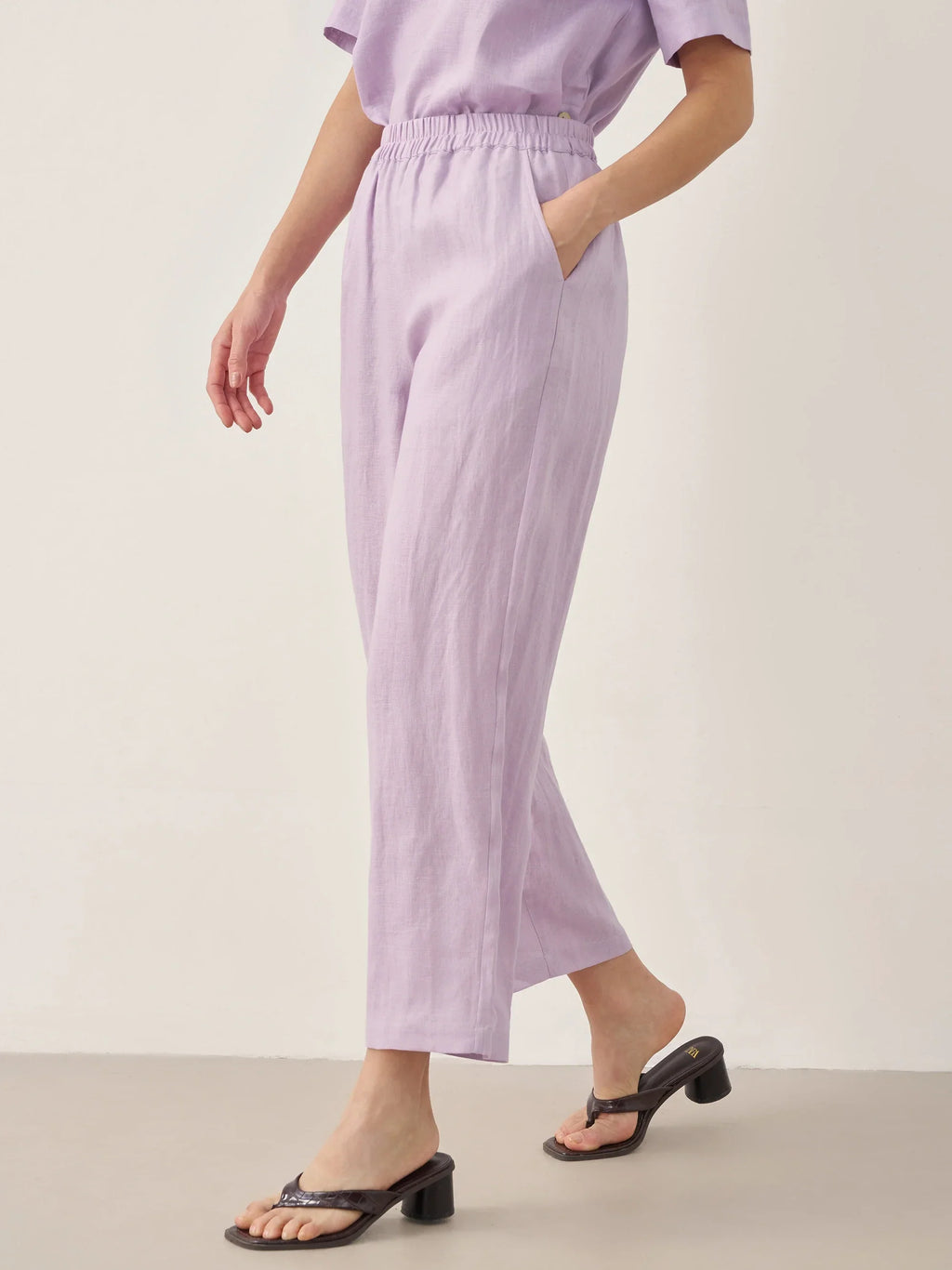 LINTICO 100% Linen Short-Sleeve Round Neck Button Detail Top & Pants Set SASHA — detail shot 10