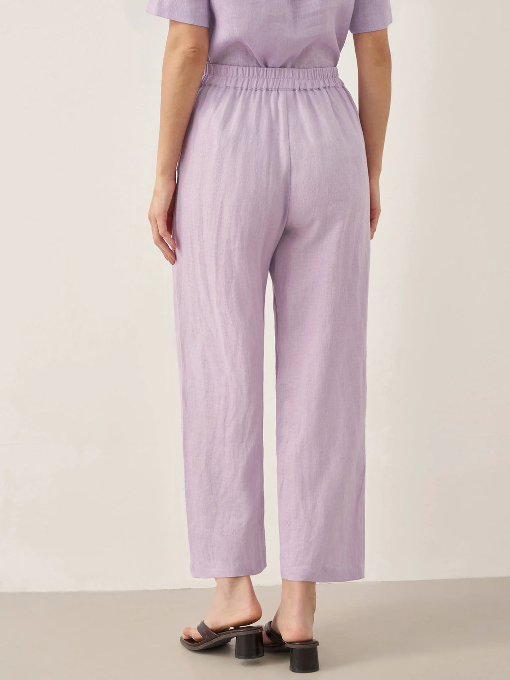 LINTICO 100% Linen Short-Sleeve Round Neck Button Detail Top & Pants Set SASHA — comparison shot