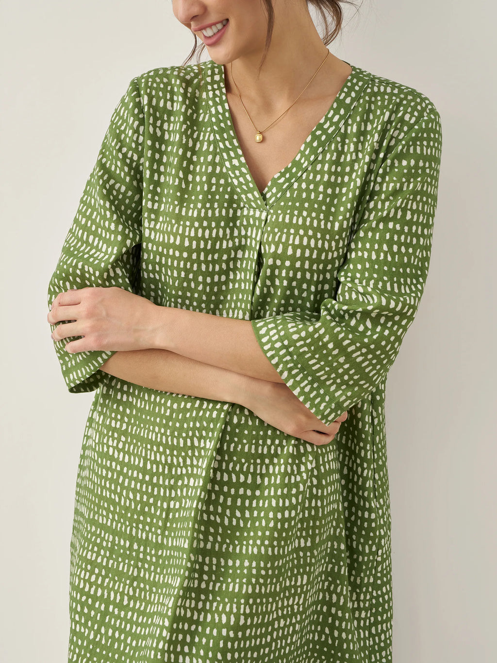 LINTICO 100% Linen V-Neck Dot Midi Dress LIRA — detail shot 6