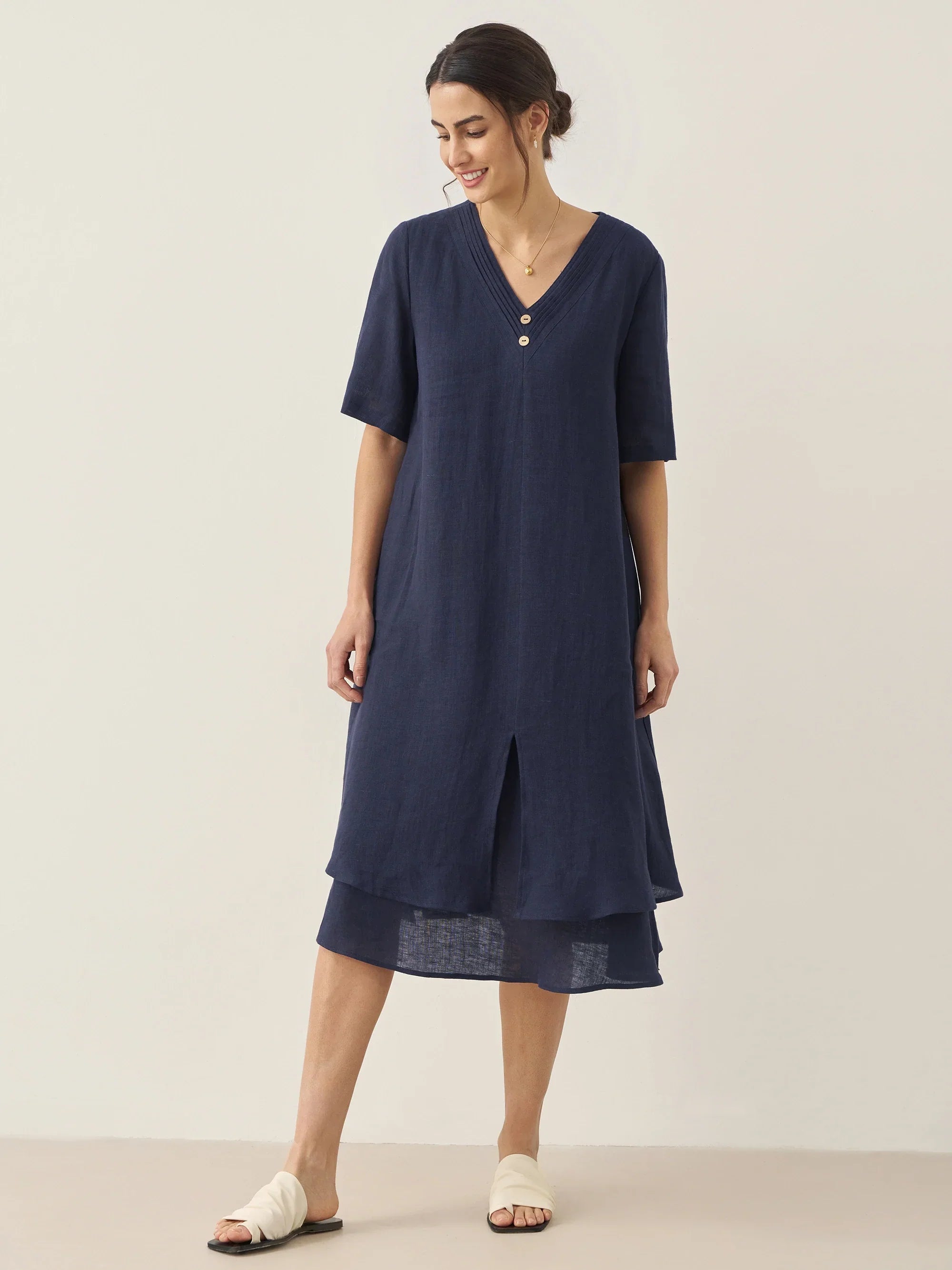 LINTICO 100% Linen V-Neck Double-Layer Midi Dress JAYDA — LINTICO branding close-up