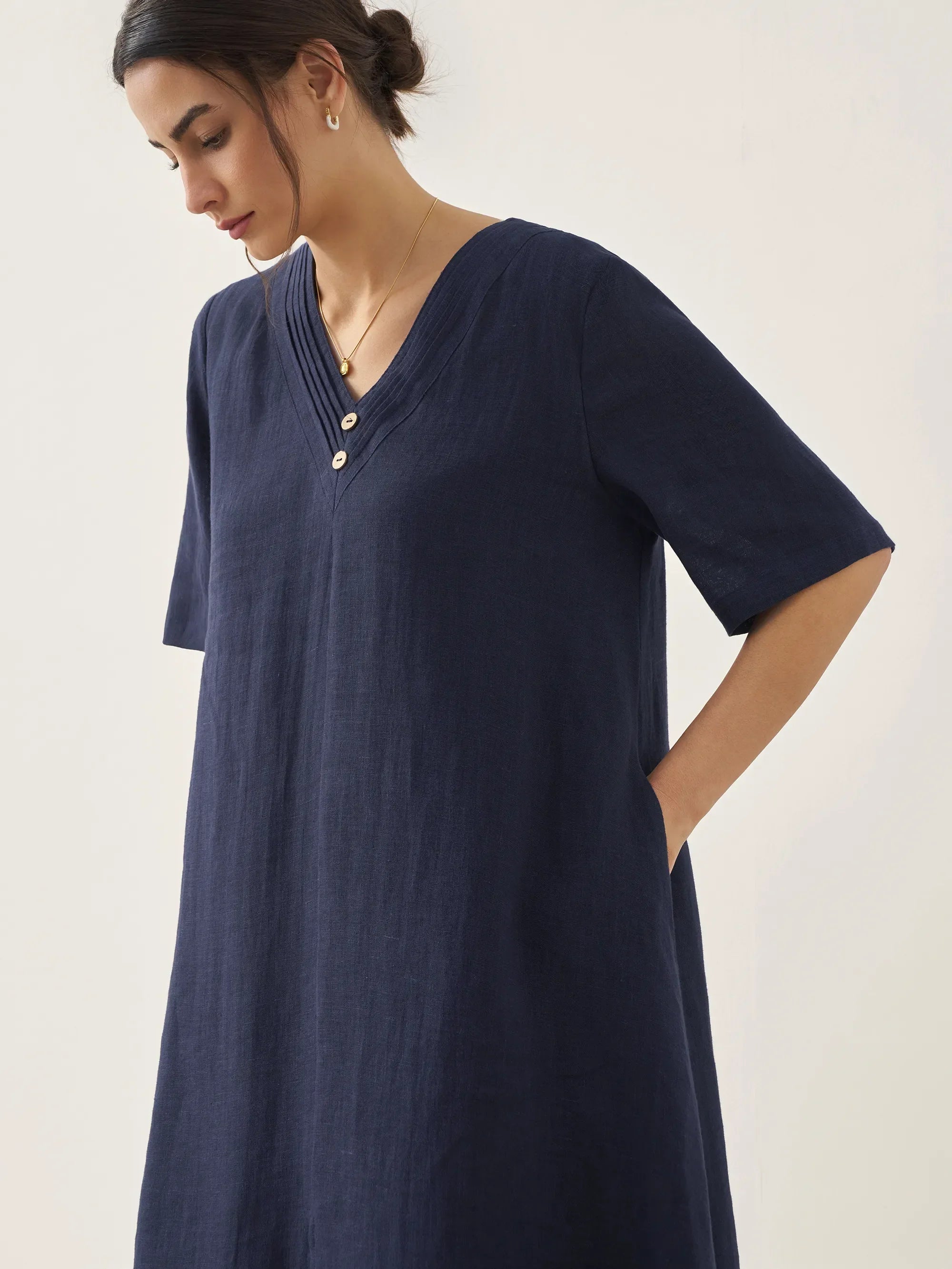 LINTICO 100% Linen V-Neck Double-Layer Midi Dress JAYDA — detail shot 7