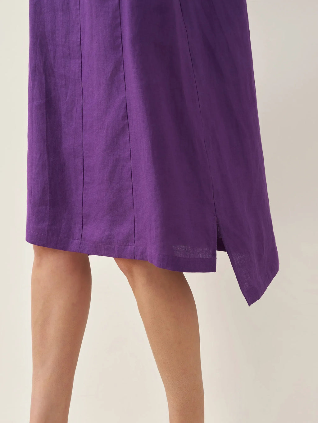 LINTICO LINTICO 100% Linen V-Neck Pullover Midi Dress AUBREY — detail shot 7