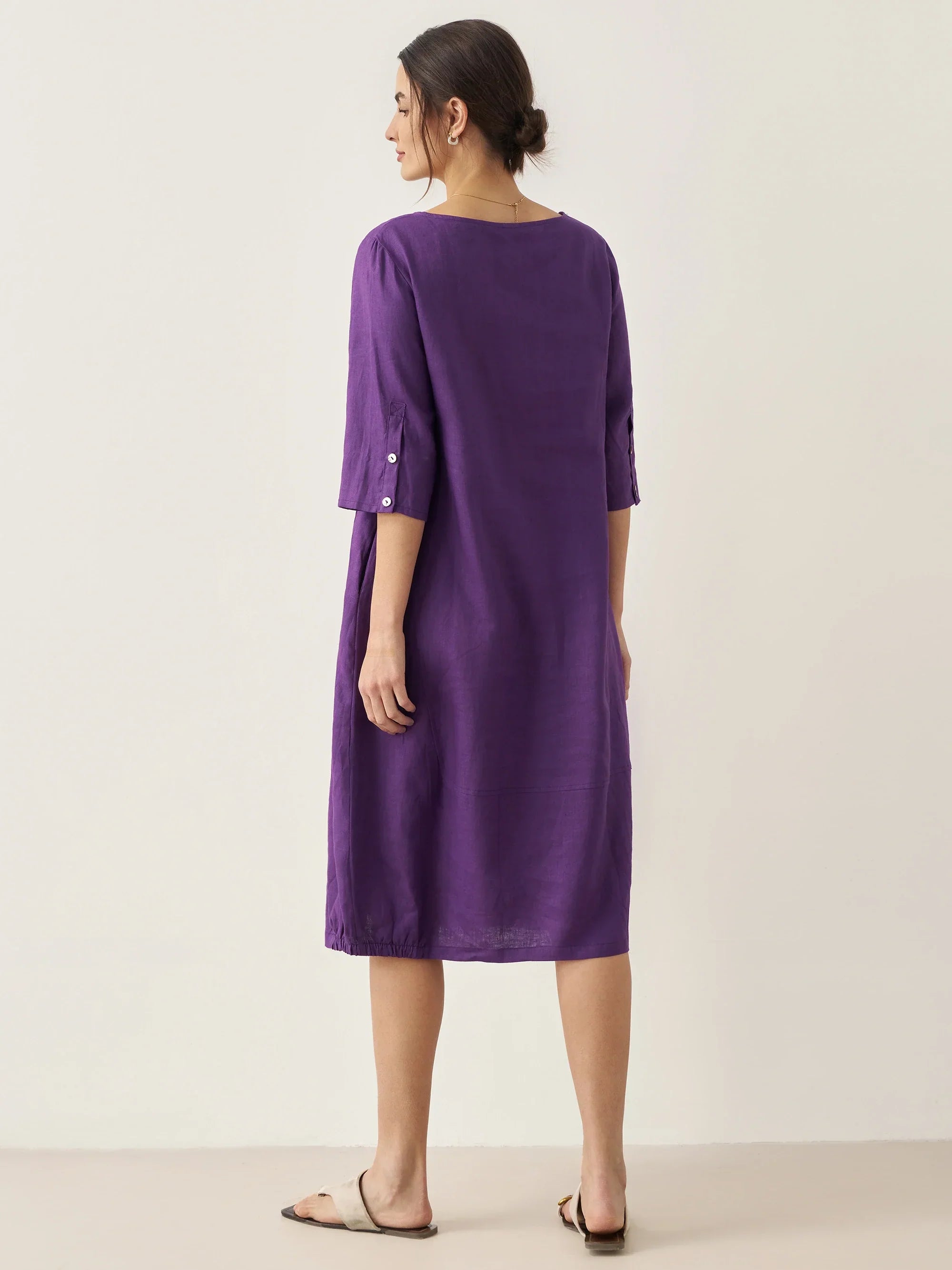 LINTICO 100% Linen Collarless Mid-Length Dress SOFIA — LINTICO branding close-up
