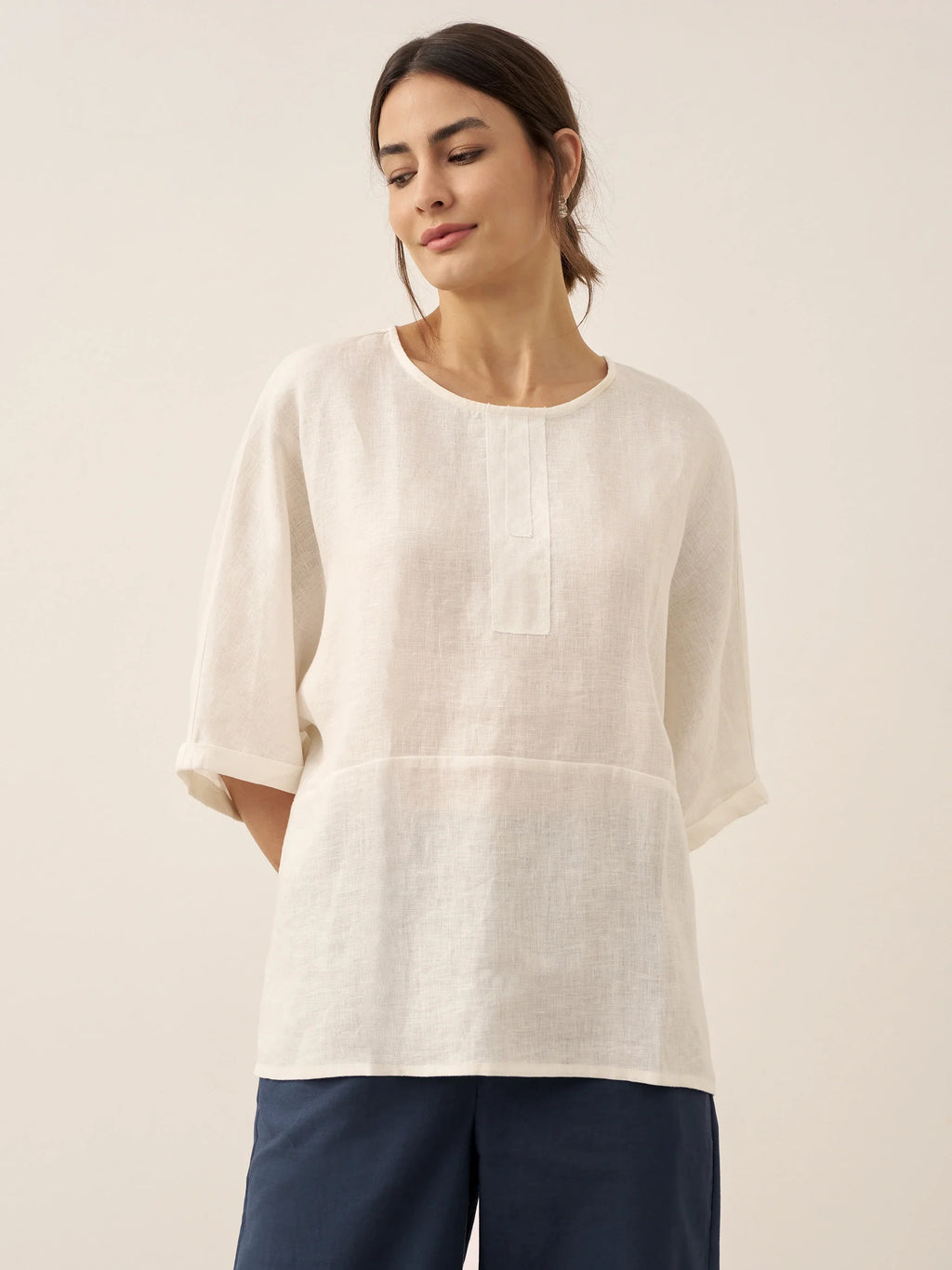 LINTICO LINTICO 100% Linen Round Neck Mid-Sleeve Top ROBYN — main product shot