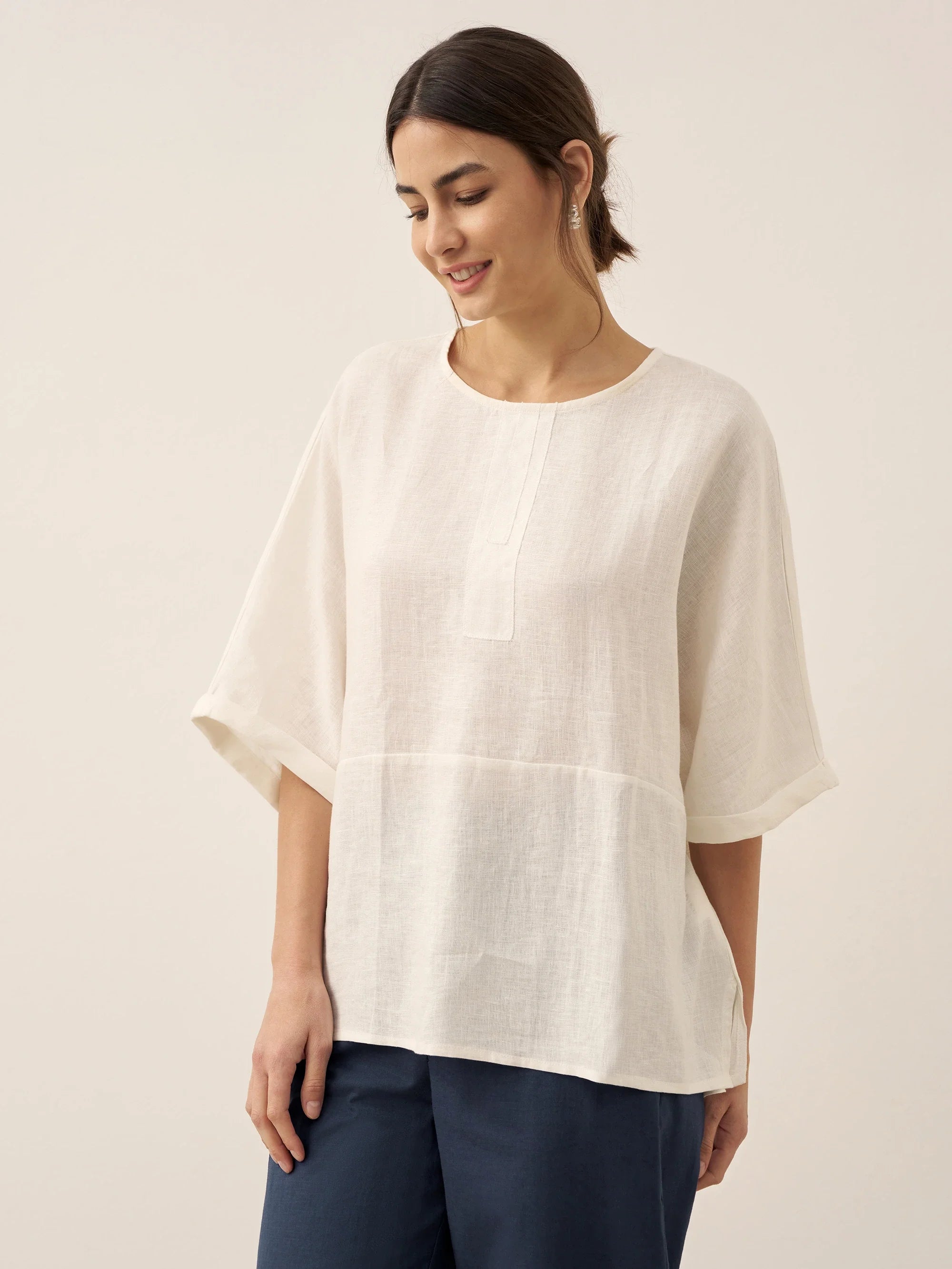 LINTICO LINTICO 100% Linen Round Neck Mid-Sleeve Top ROBYN — LINTICO branding close-up