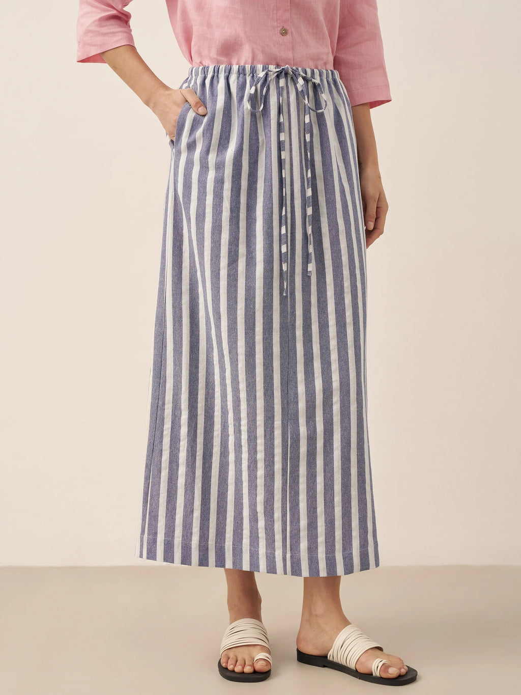 LINTICO Linen Striped Drawstring Skirt ELISE — LINTICO branding close-up