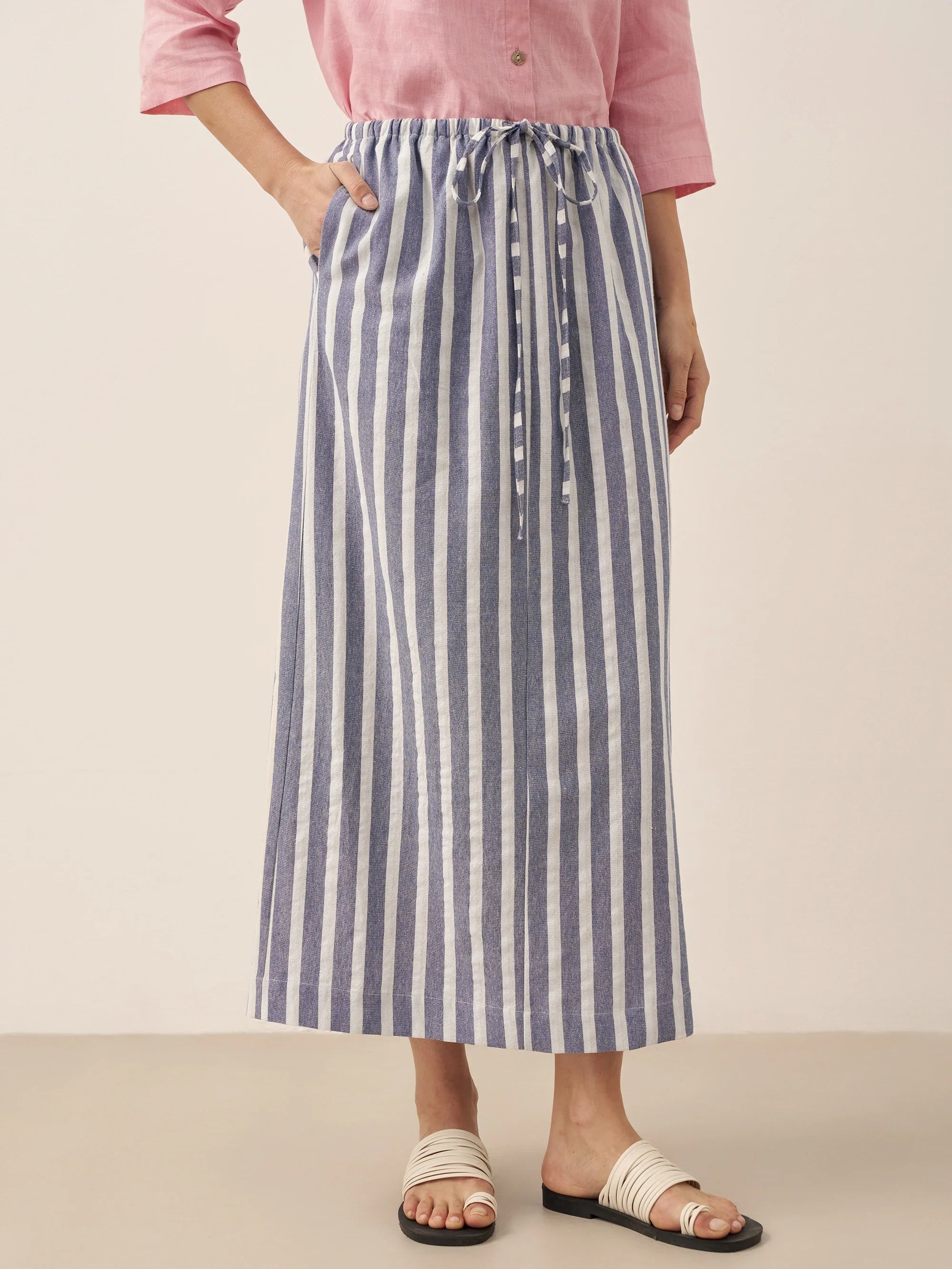 LINTICO Linen Striped Drawstring Skirt ELISE — LINTICO branding close-up